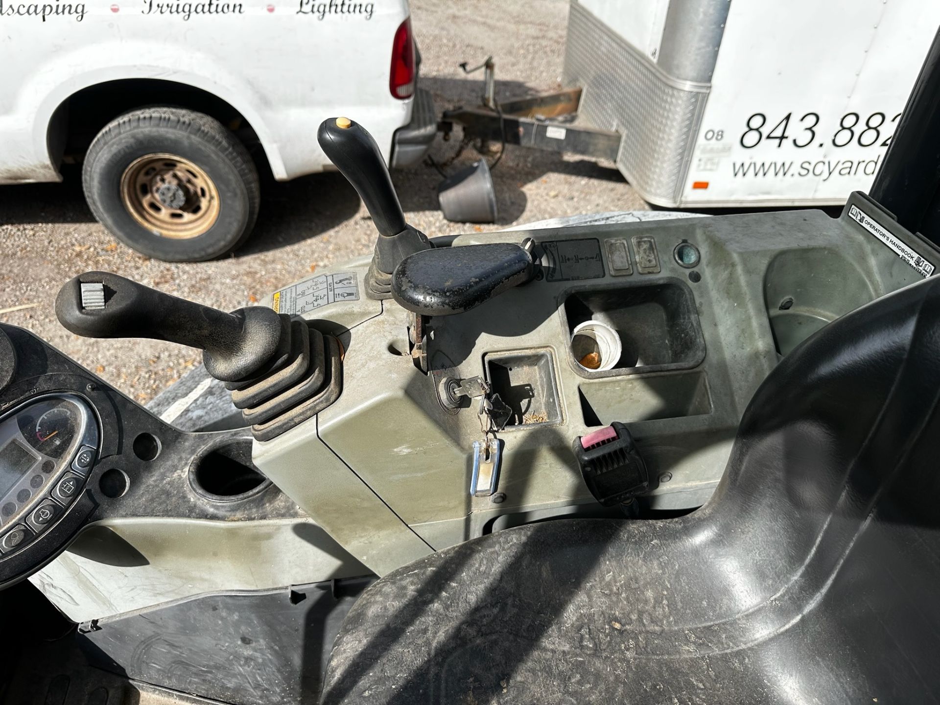 Bobcat E26 2.9-ton Mini Excavator - Image 11 of 16