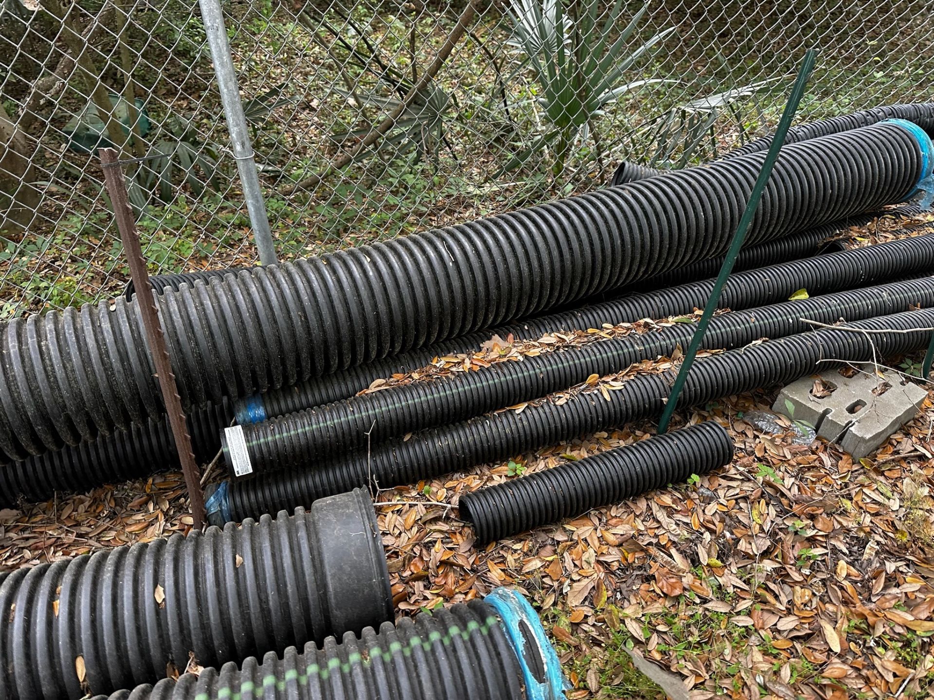 Assorted Corregated Pipe - Image 3 of 5