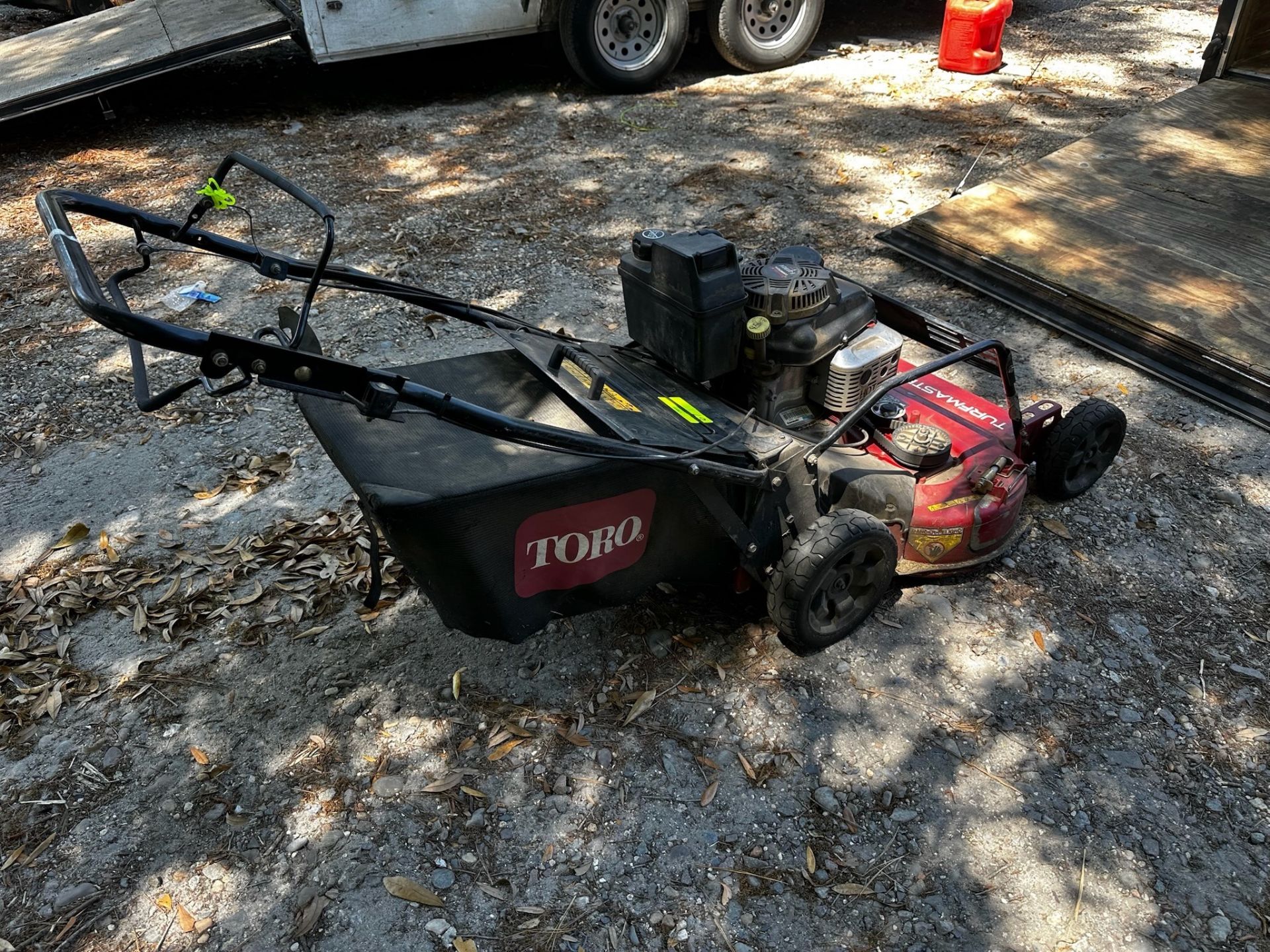 Toro TurfMaster 22215 30" Walk-Behind Mower - Image 4 of 8
