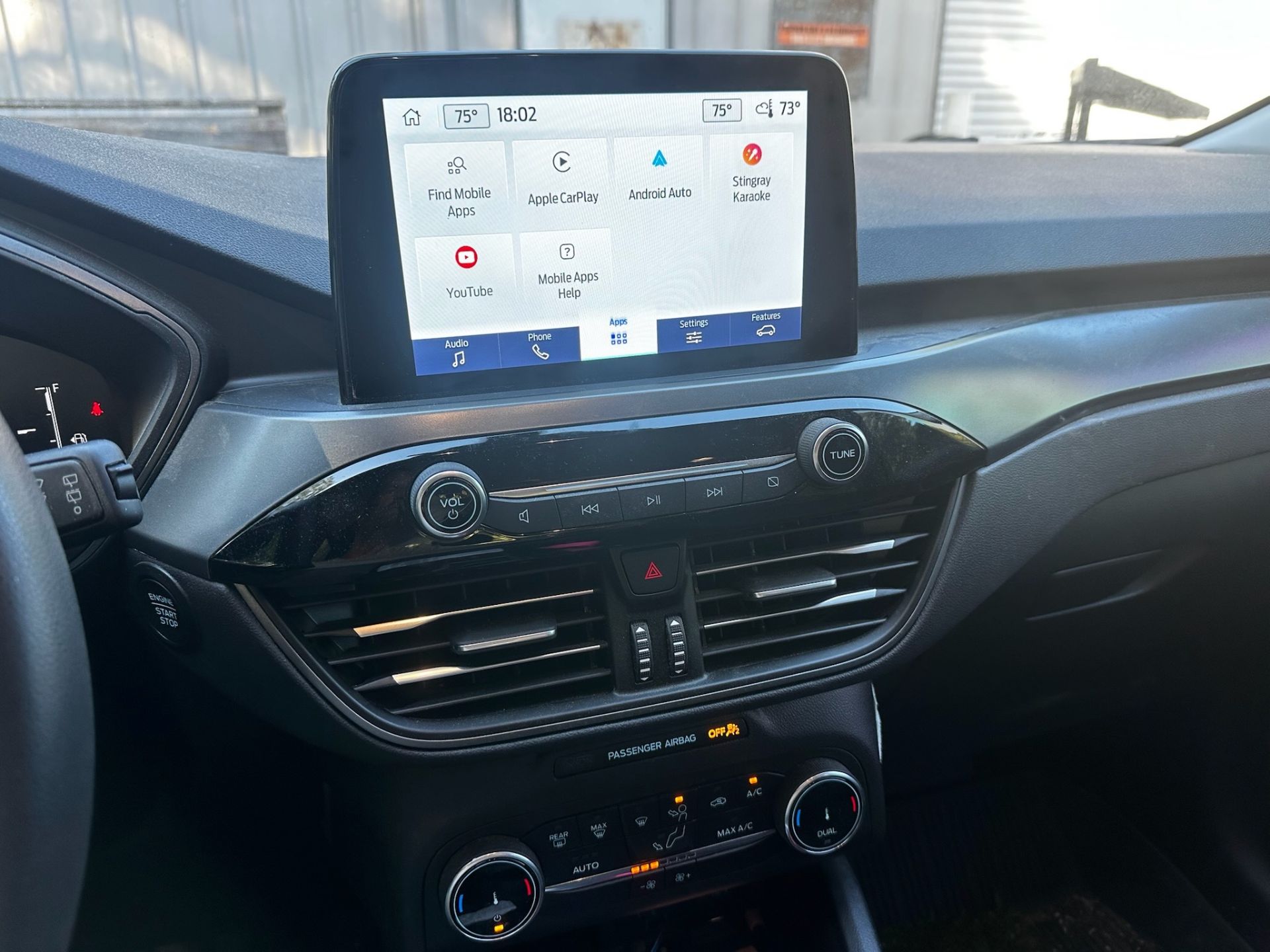 2025 Ford Escape - Image 14 of 18