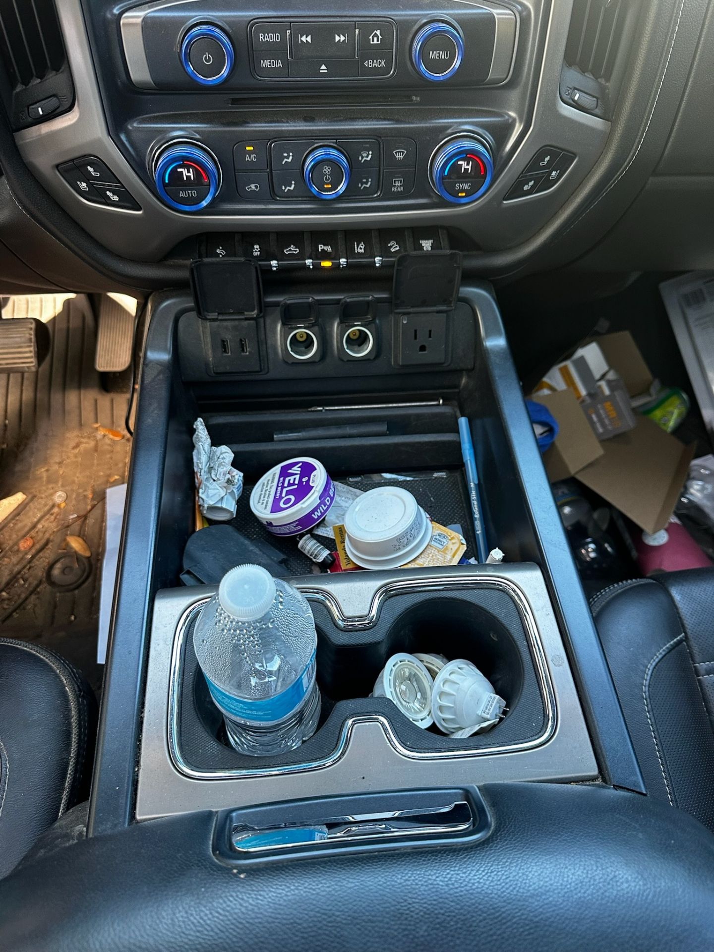 2018 GMC Sierra 3500 Denali - Image 19 of 23