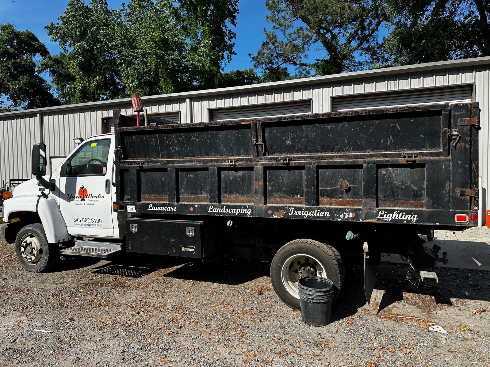 2006 Chevy 4500 Dump Truck - Image 10 of 20