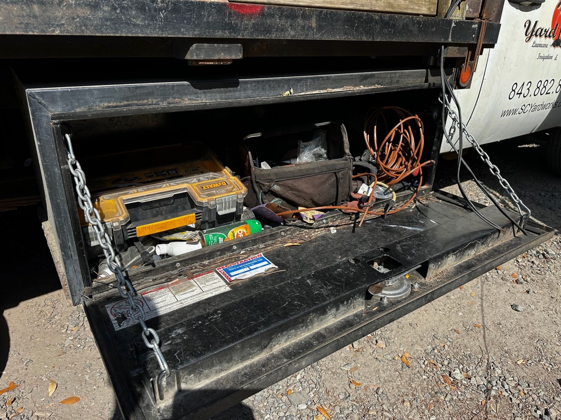 2007 Chevy C3500 Landscaping Dump Truck - Image 5 of 26