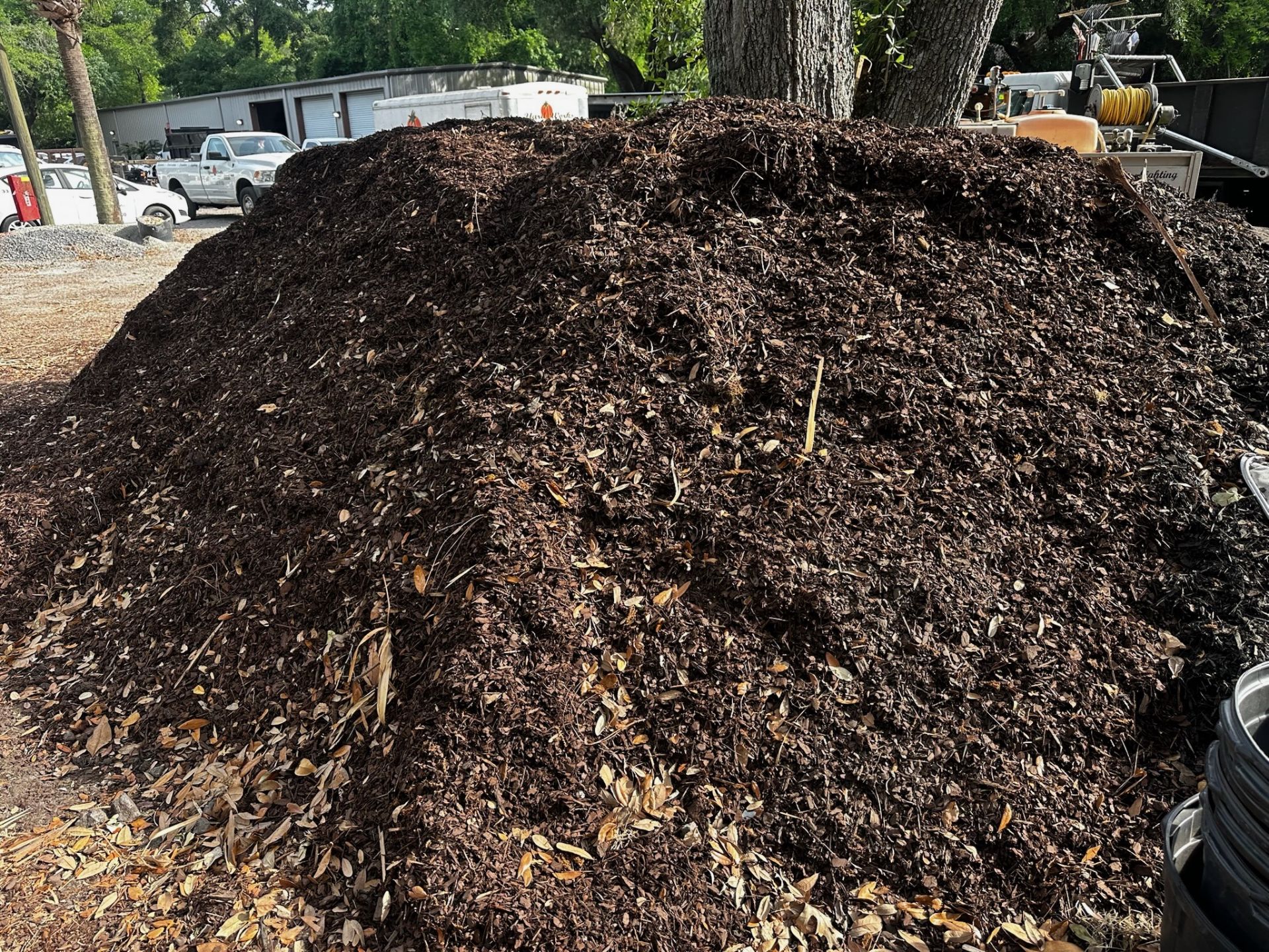 Bulk Mulch - Image 3 of 8