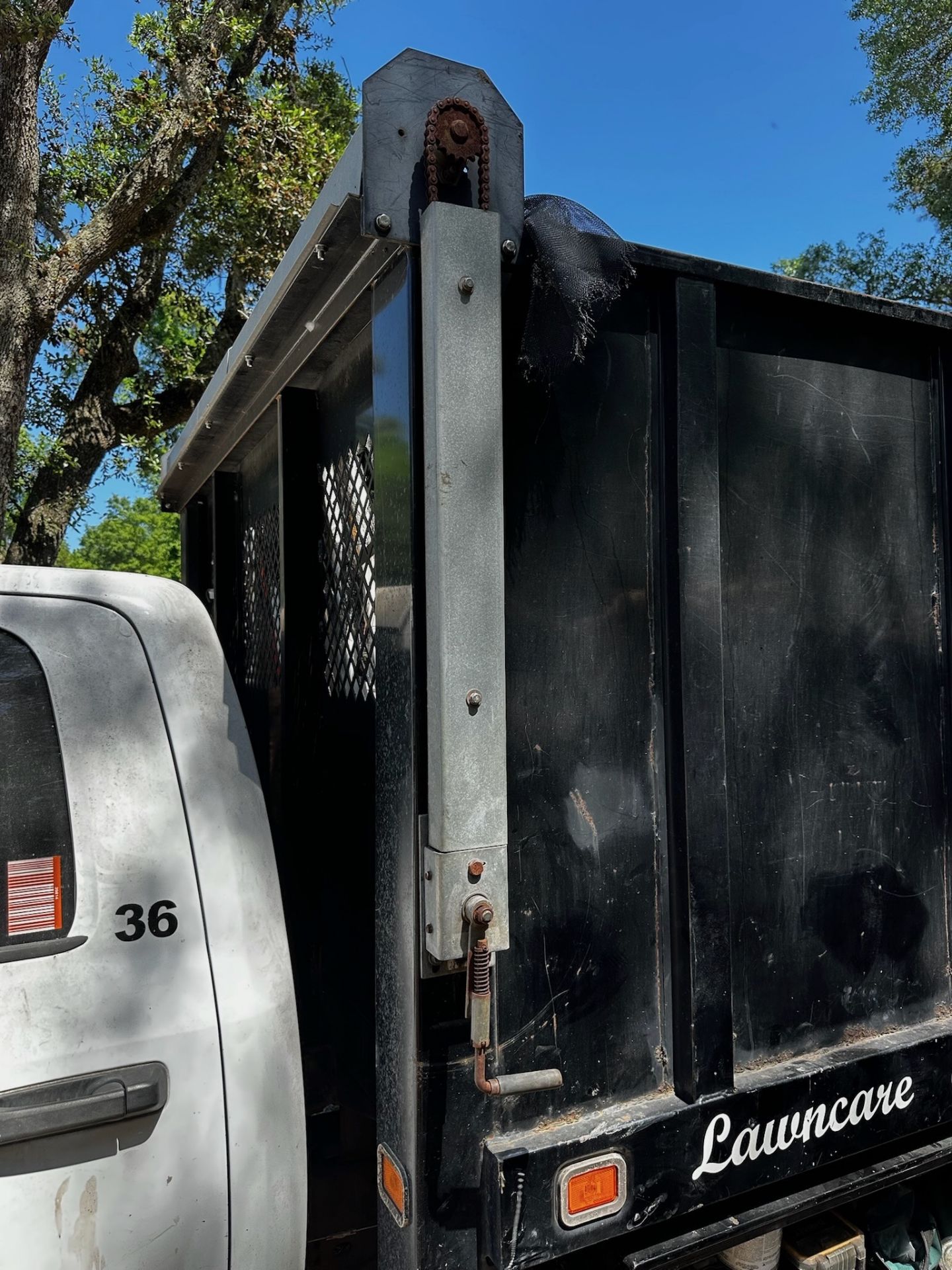 2017 Dodge Ram 5500 Landscape Dump Truck - Image 12 of 33