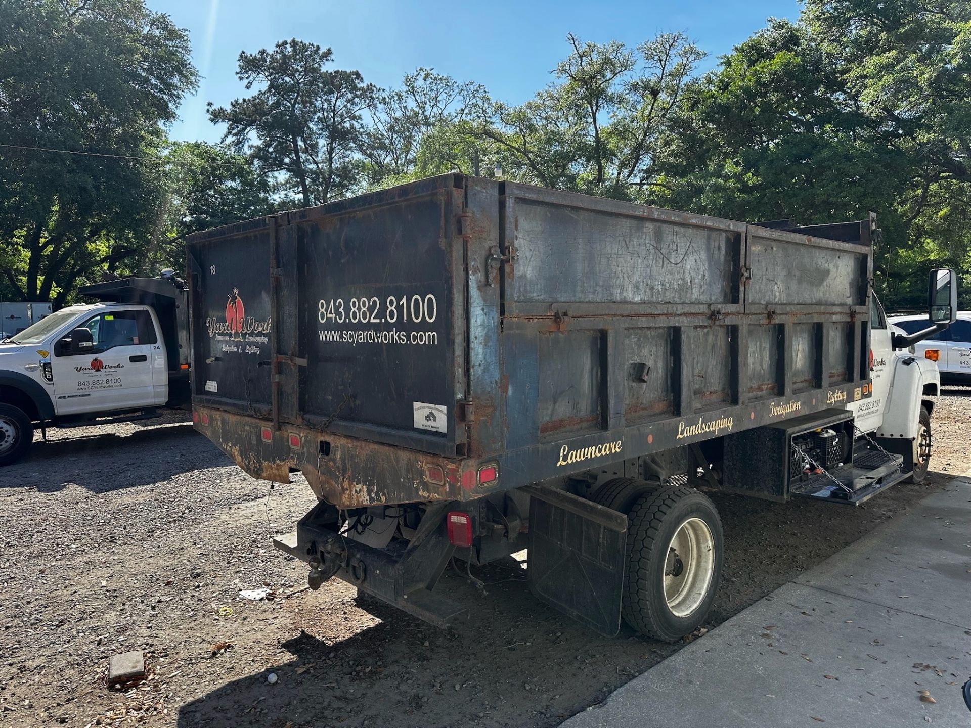 2006 Chevy 4500 Dump Truck - Image 5 of 20