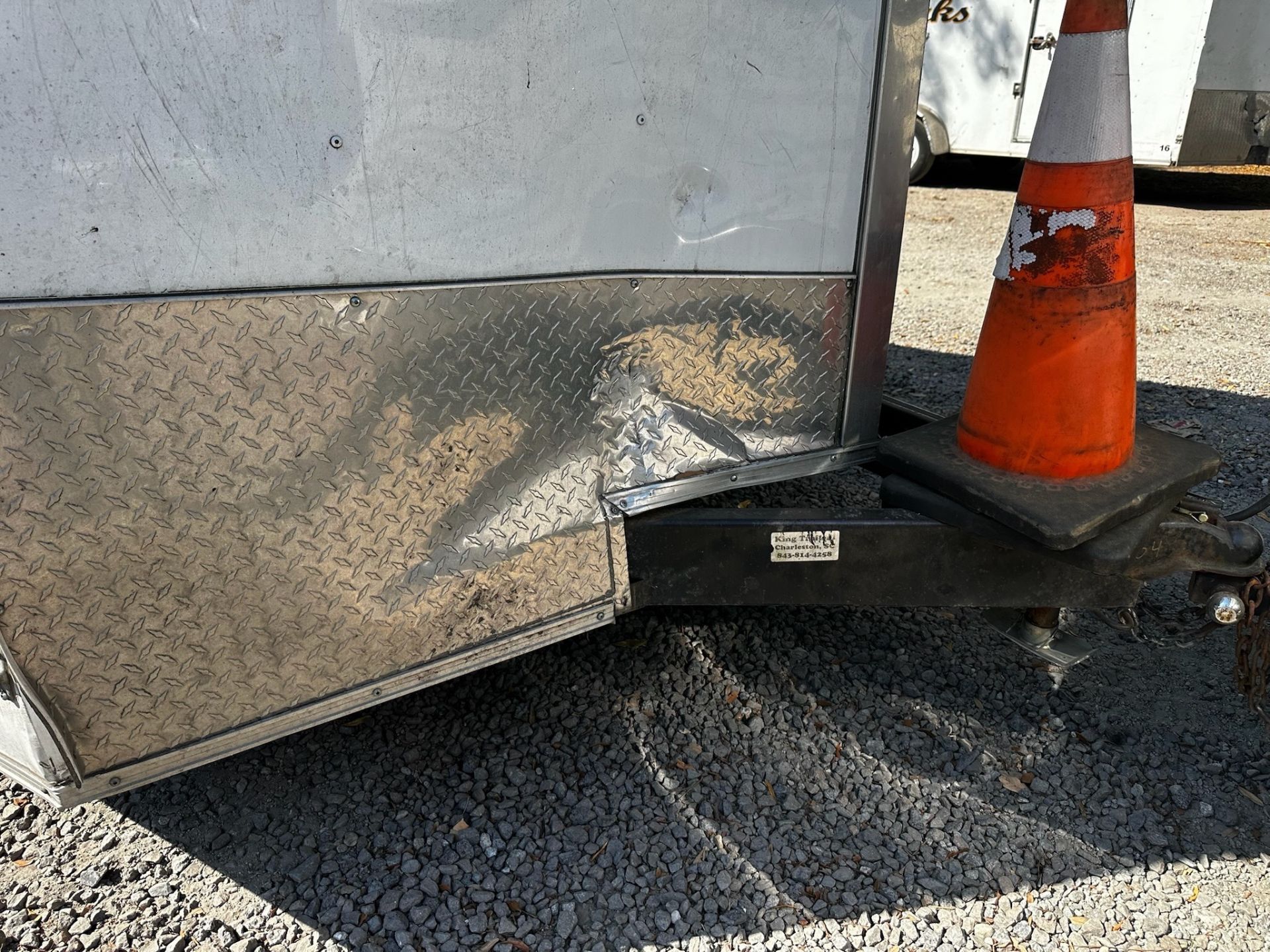Enclosed Trailer - Image 10 of 10