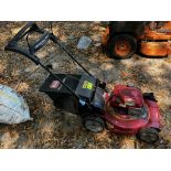 Toro Recycler 22-in Gas Self-propelled lawn mower