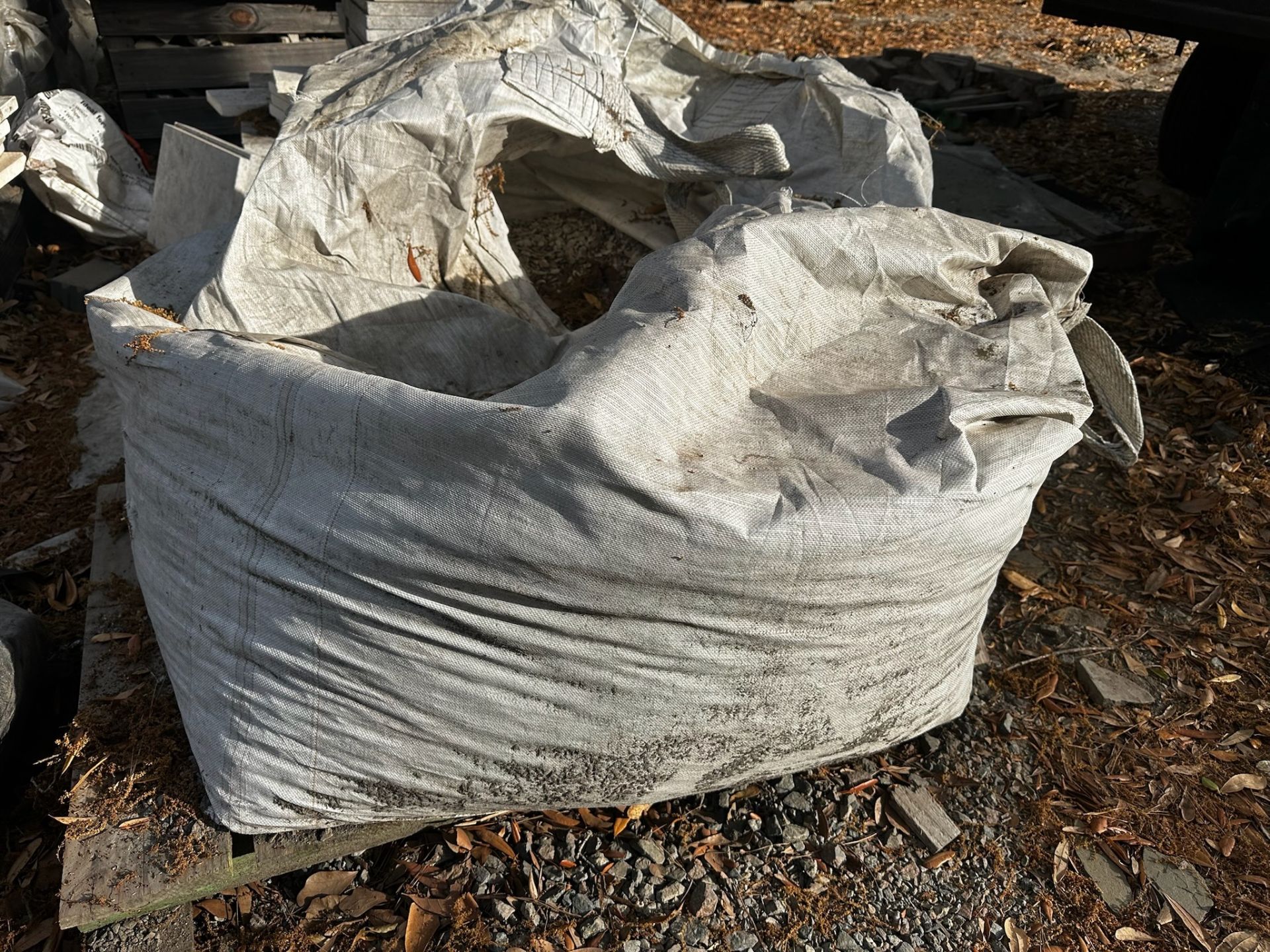 Crushed Oyster Shells - Image 4 of 4