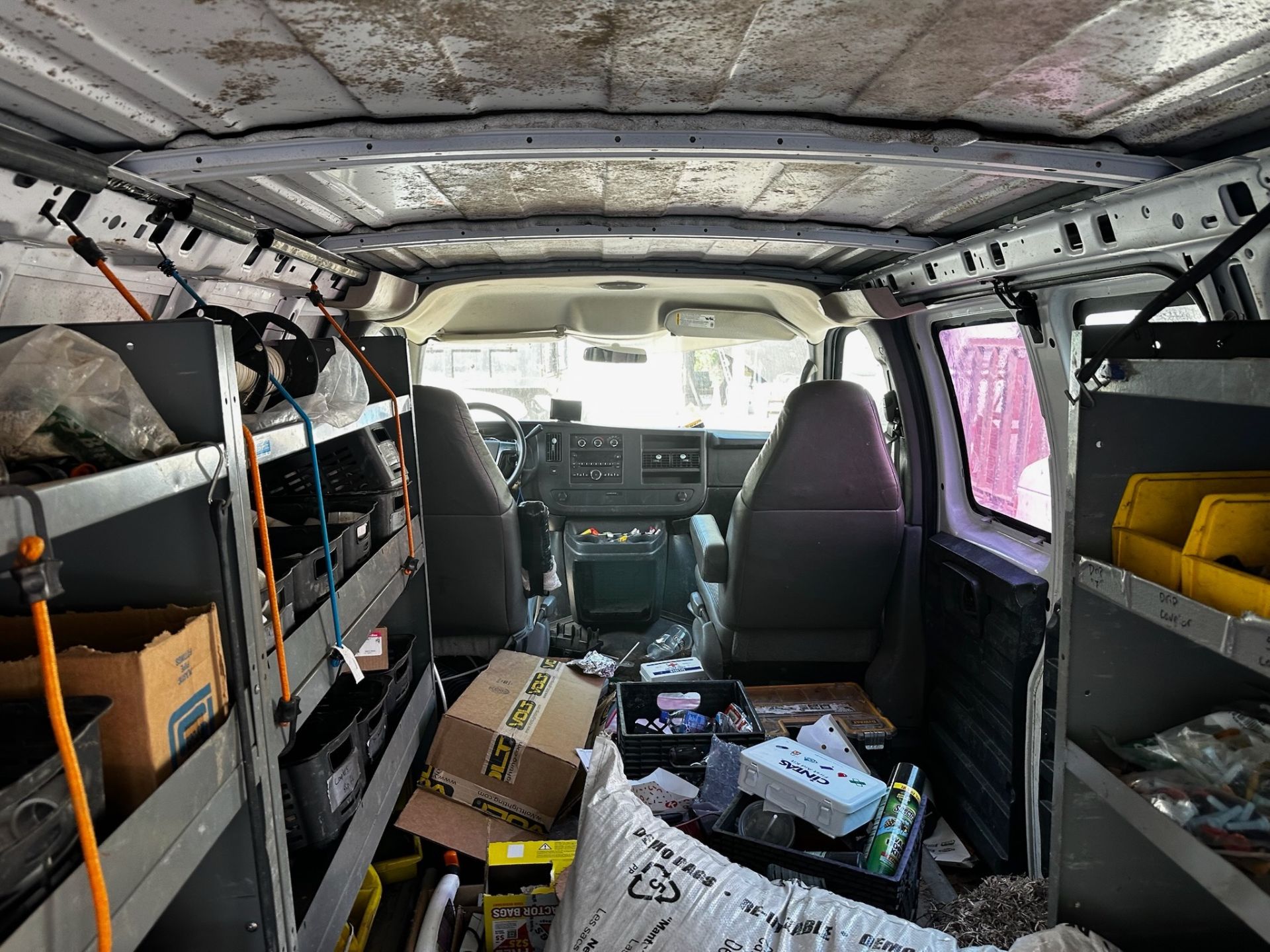 2008 Chevy Express - Image 10 of 23