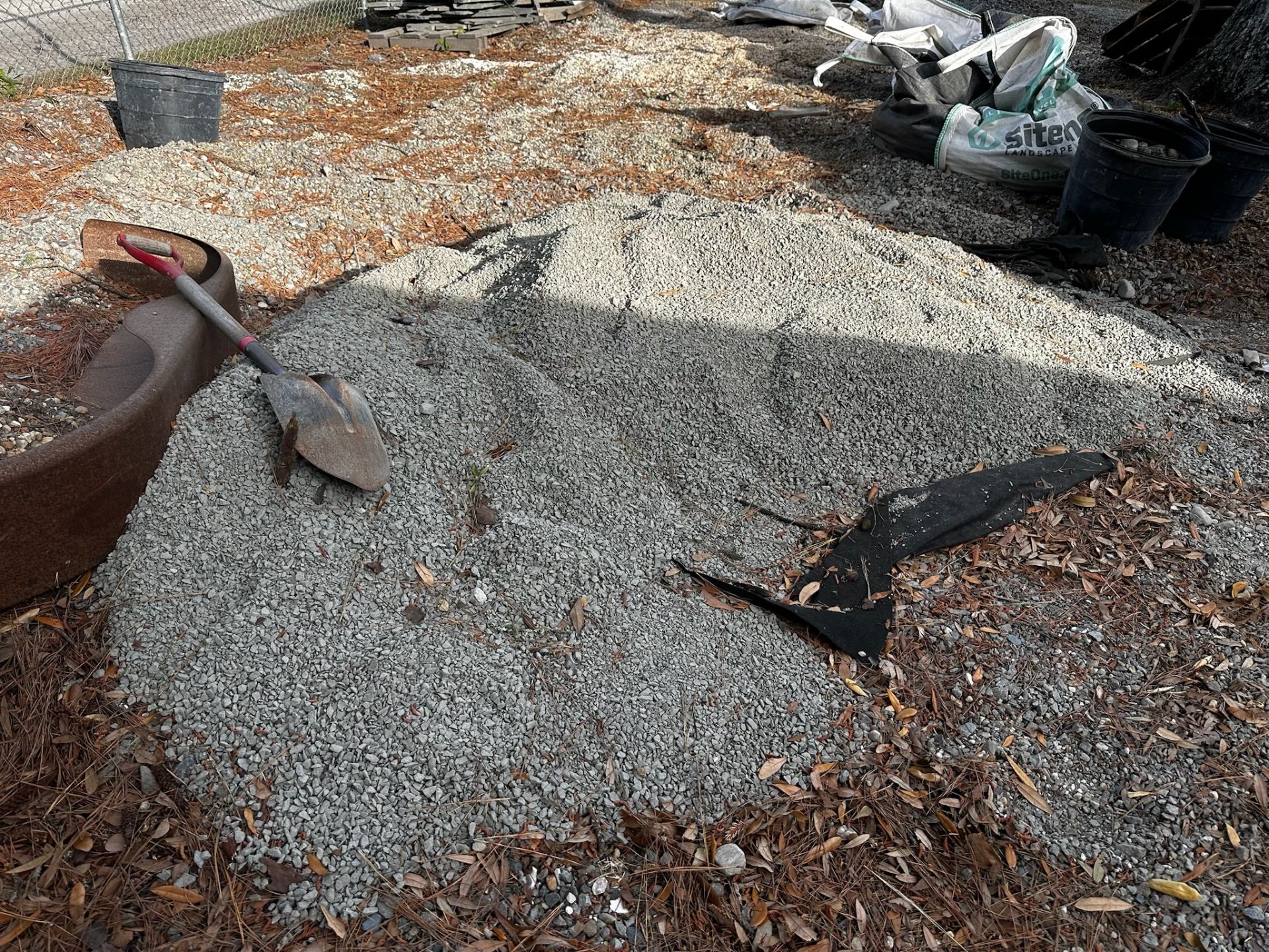 River Rock and Base Material - Image 3 of 7