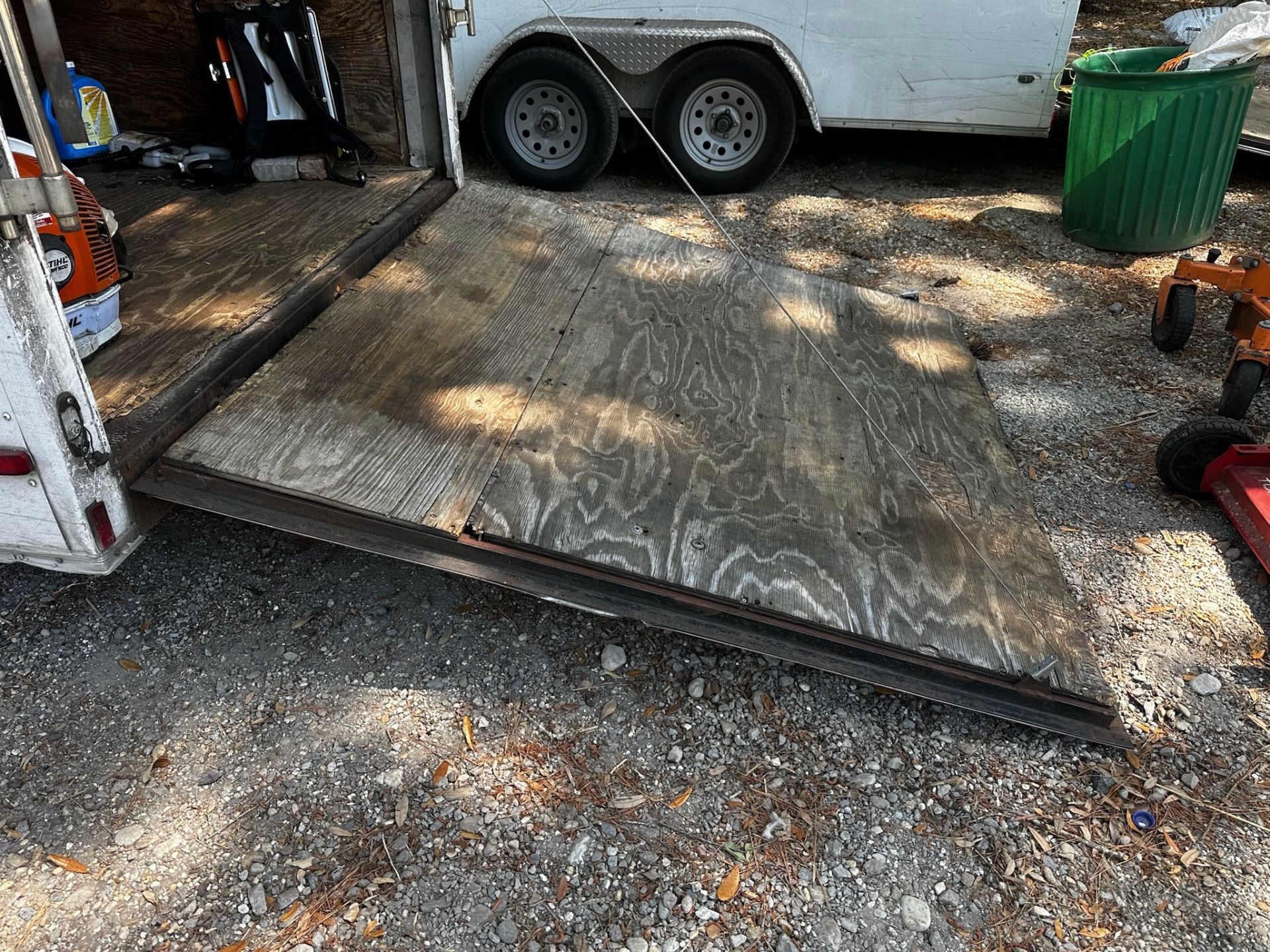Enclosed Trailer - Image 5 of 10