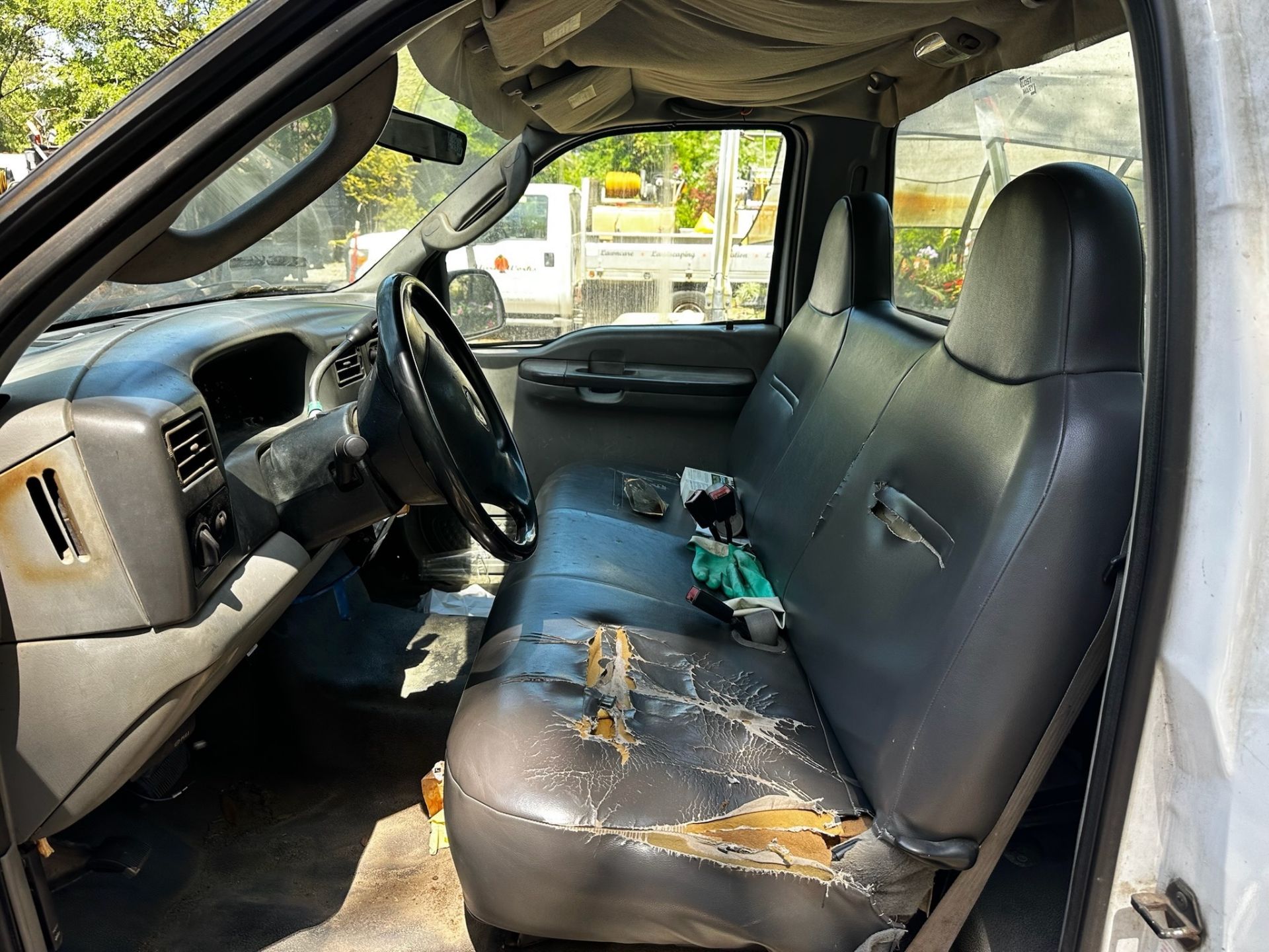 2003 Ford F250 Sprayer Truck - Image 17 of 21
