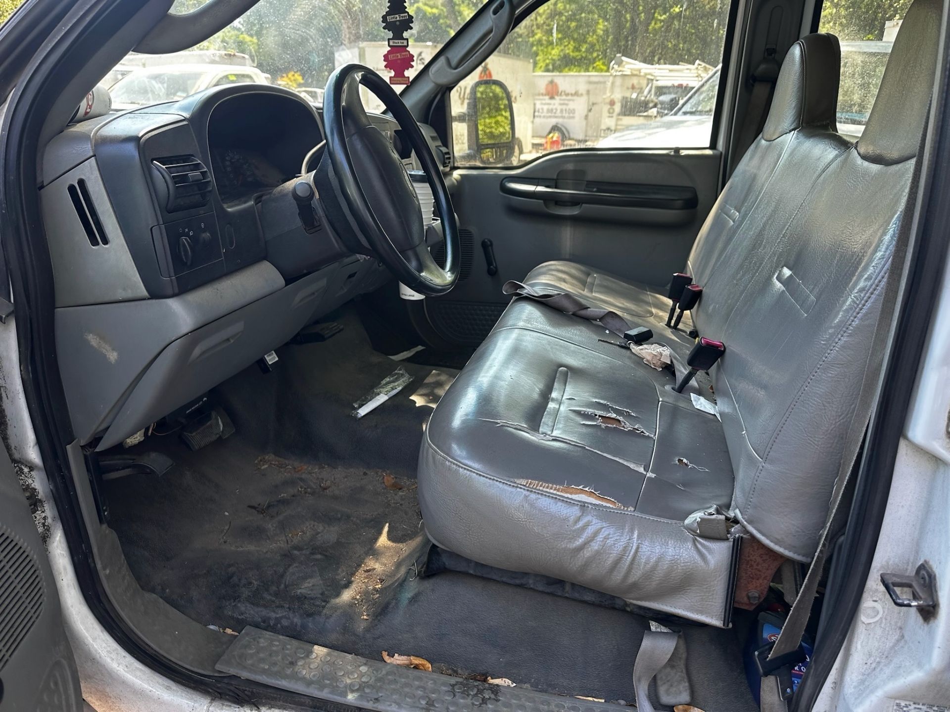 2007 Ford F250 XL SuperDuty - Image 13 of 17