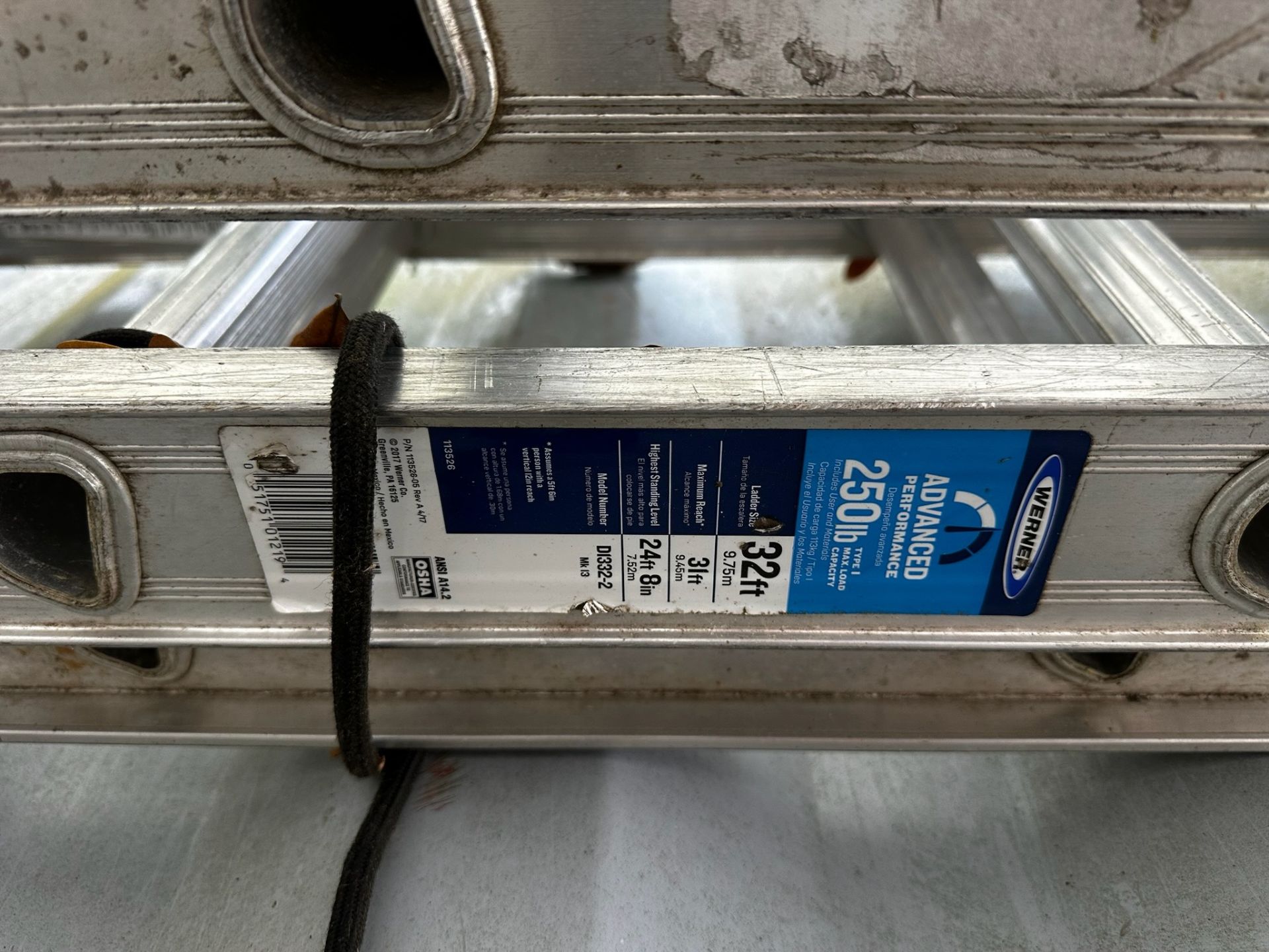 32' Werner Extension Ladder - Image 3 of 3
