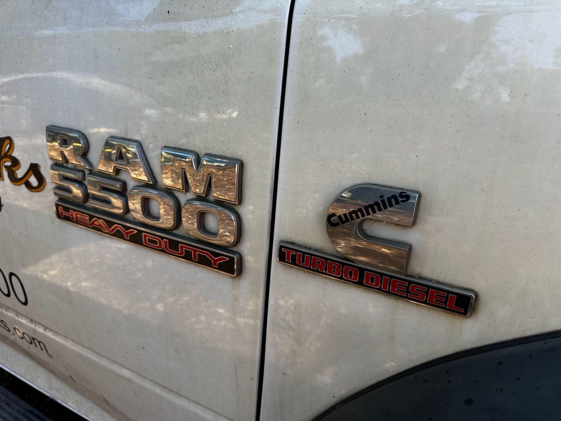 2017 Dodge Ram 5500 Landscape Dump Truck - Image 4 of 33