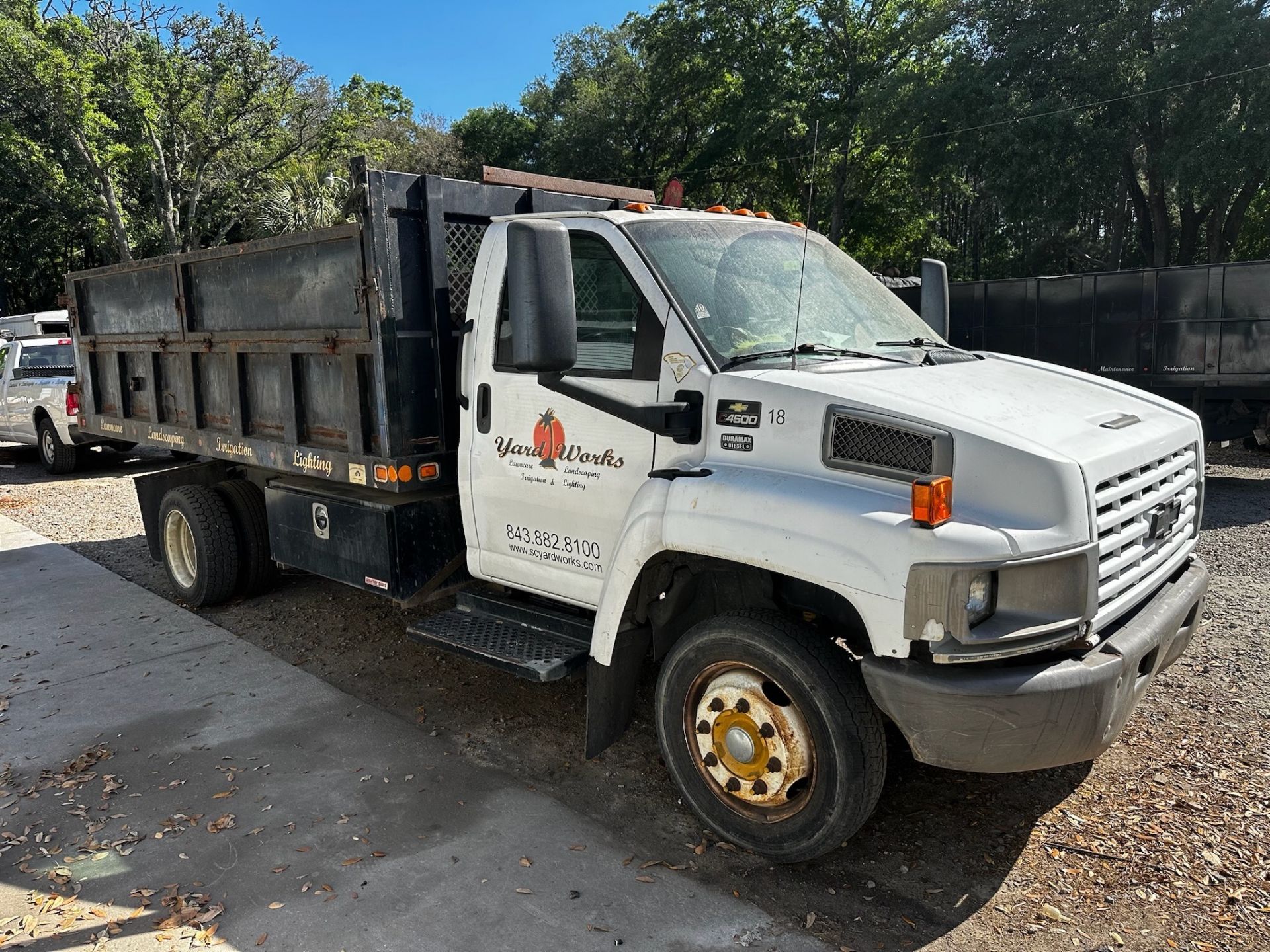2006 Chevy 4500 Dump Truck - Image 3 of 20