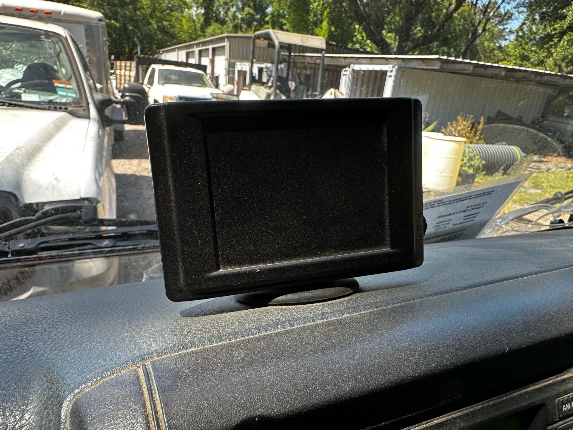2013 Mitsubishi Fuso Landscape Dump Truck - Image 32 of 35
