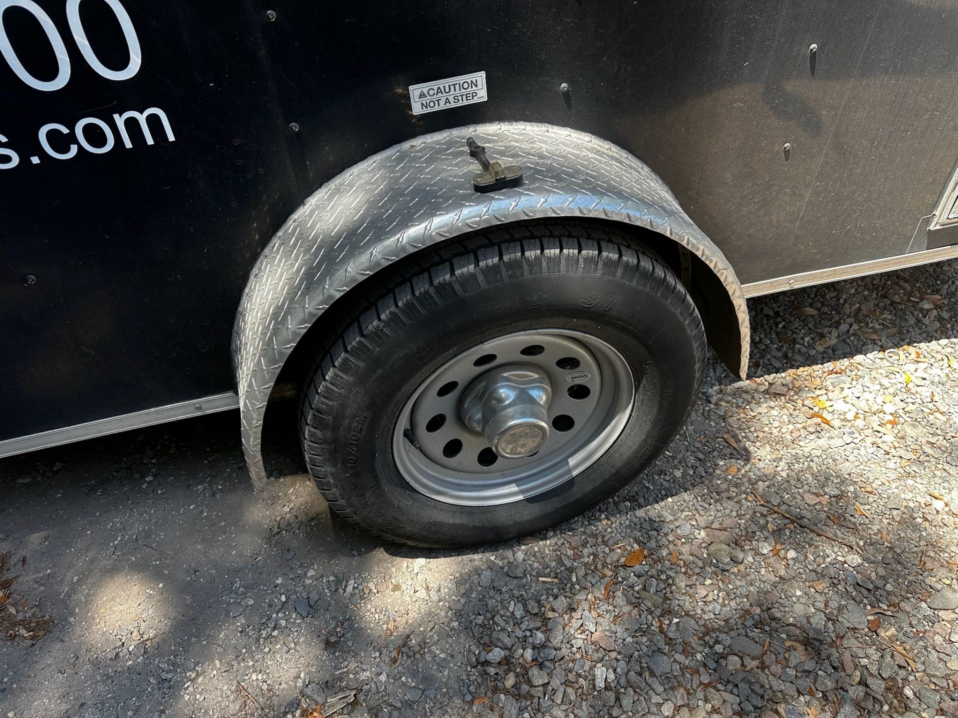 Enclosed Trailer - Image 10 of 12