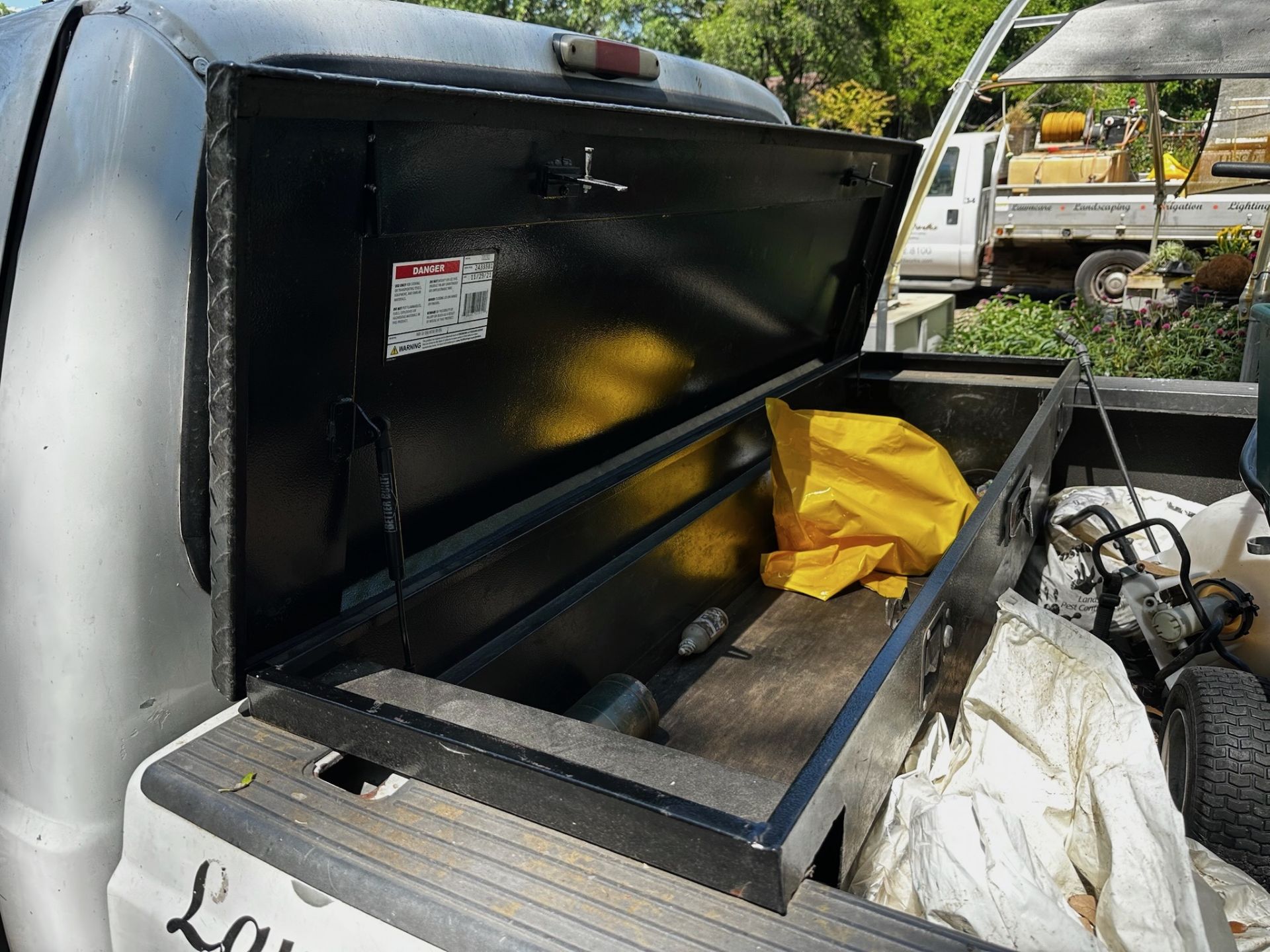 2003 Ford F250 Sprayer Truck - Image 15 of 21