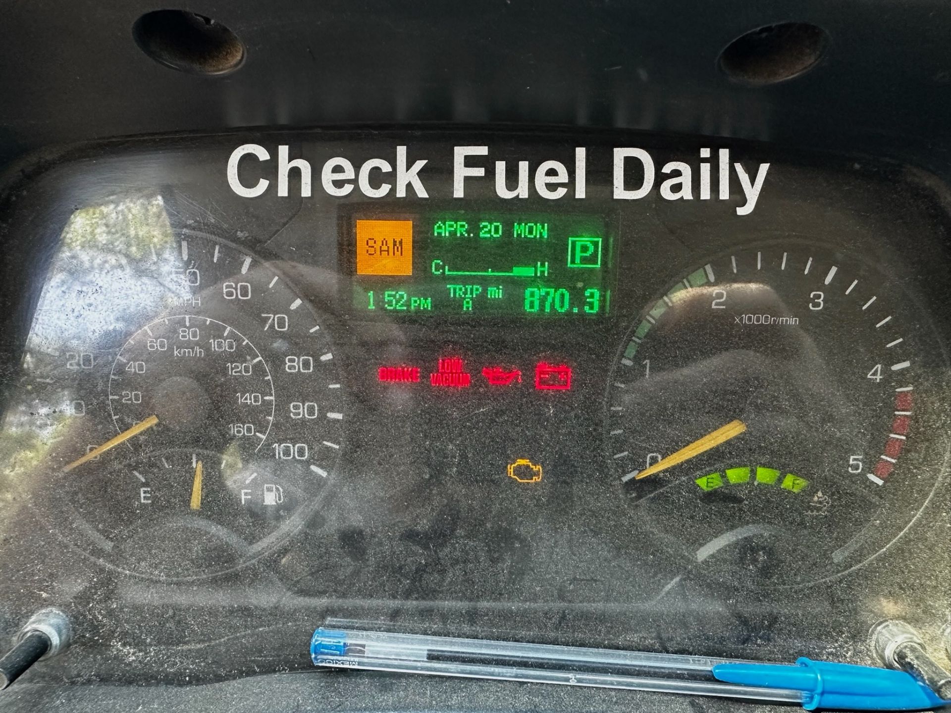 2013 Mitsubishi Fuso Landscape Dump Truck - Image 29 of 35