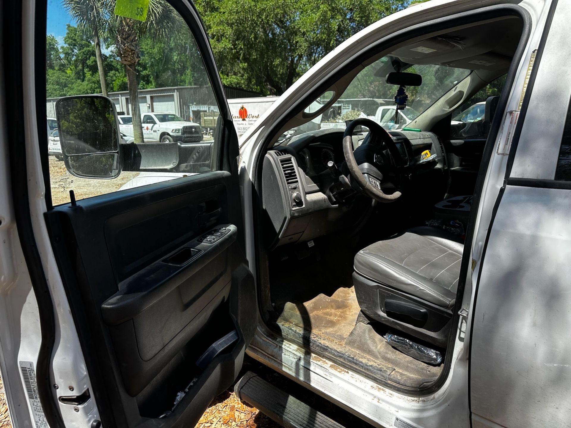 2017 Dodge Ram 5500 Landscape Dump Truck - Image 24 of 33