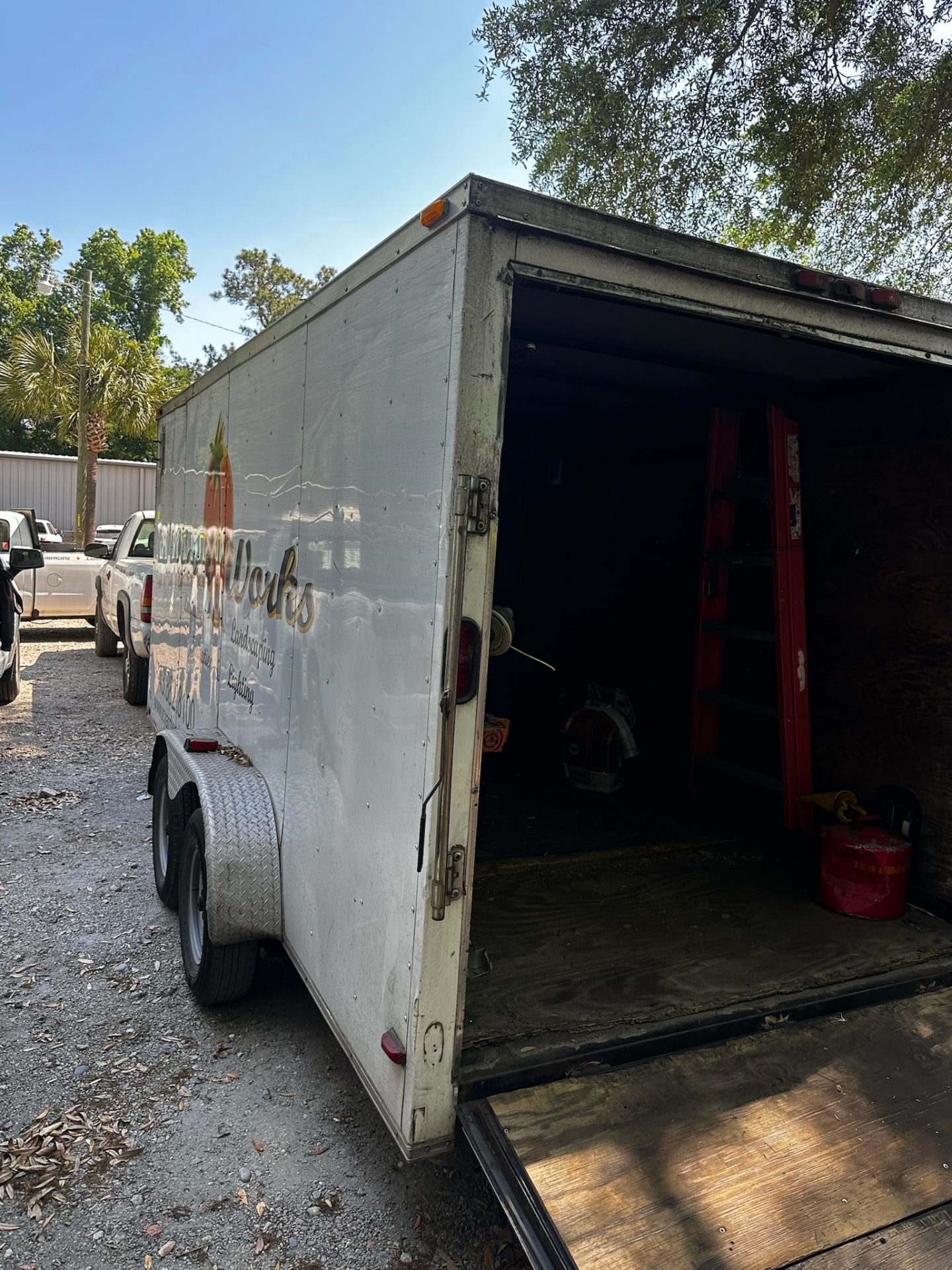 Enclosed Trailer - Image 5 of 10