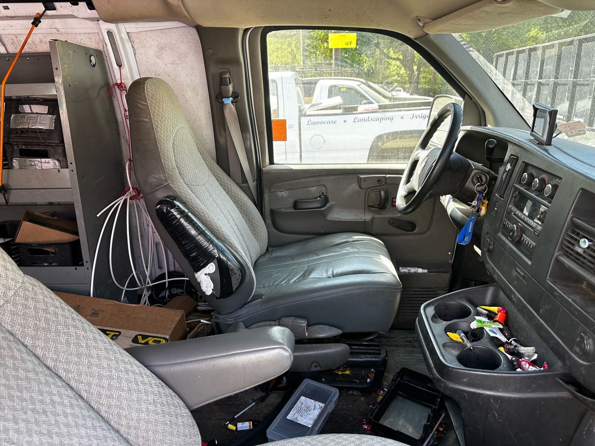 2008 Chevy Express - Image 16 of 23