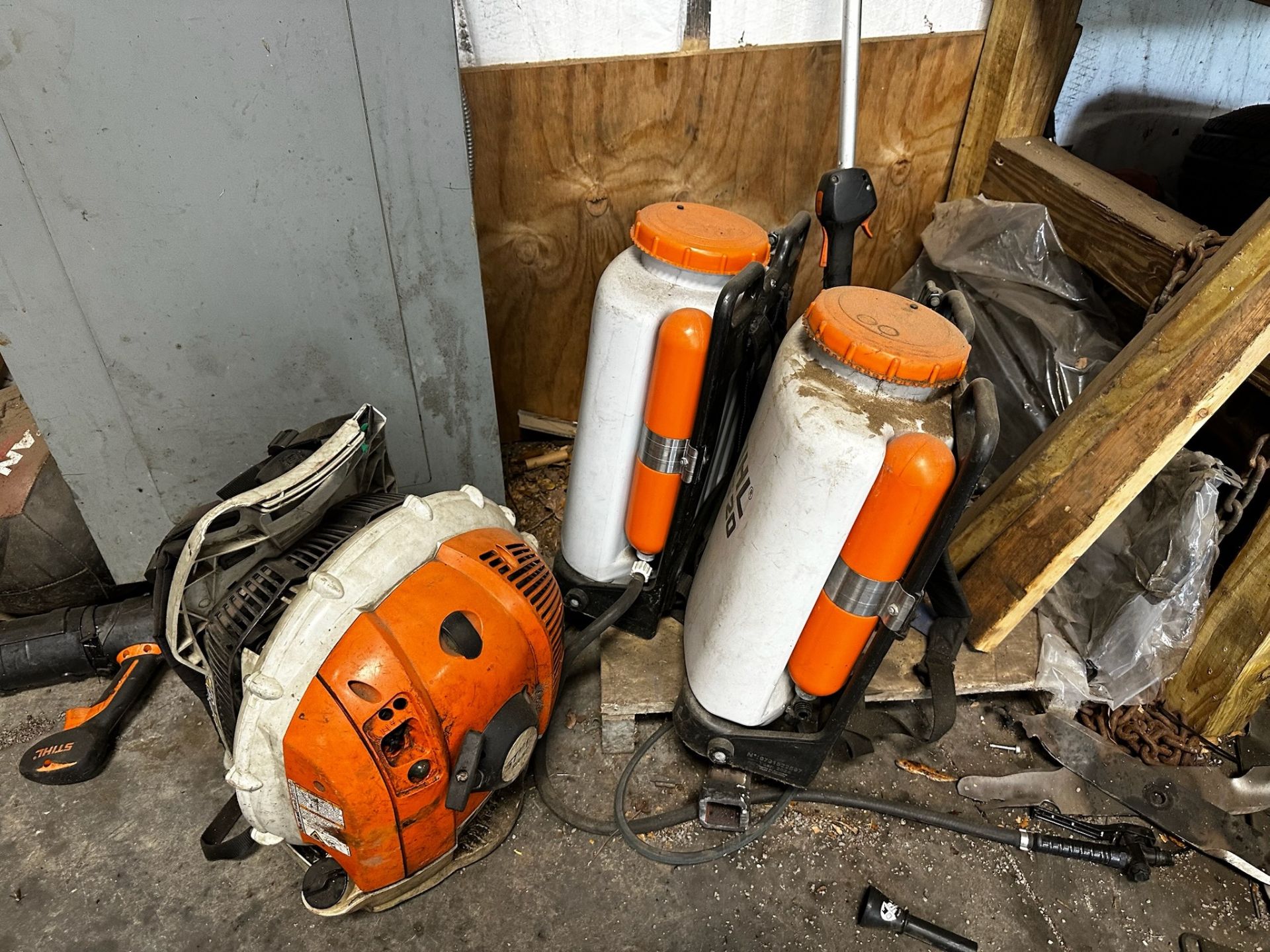 Workbench and Conents - Image 2 of 9