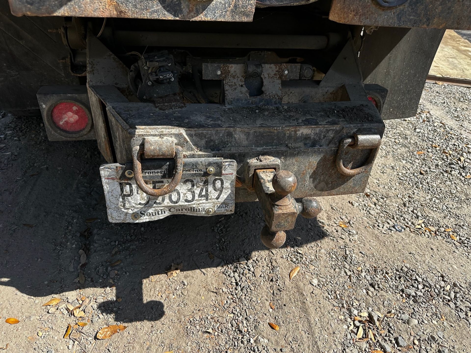 2007 Chevy C3500 Landscaping Dump Truck - Image 7 of 26