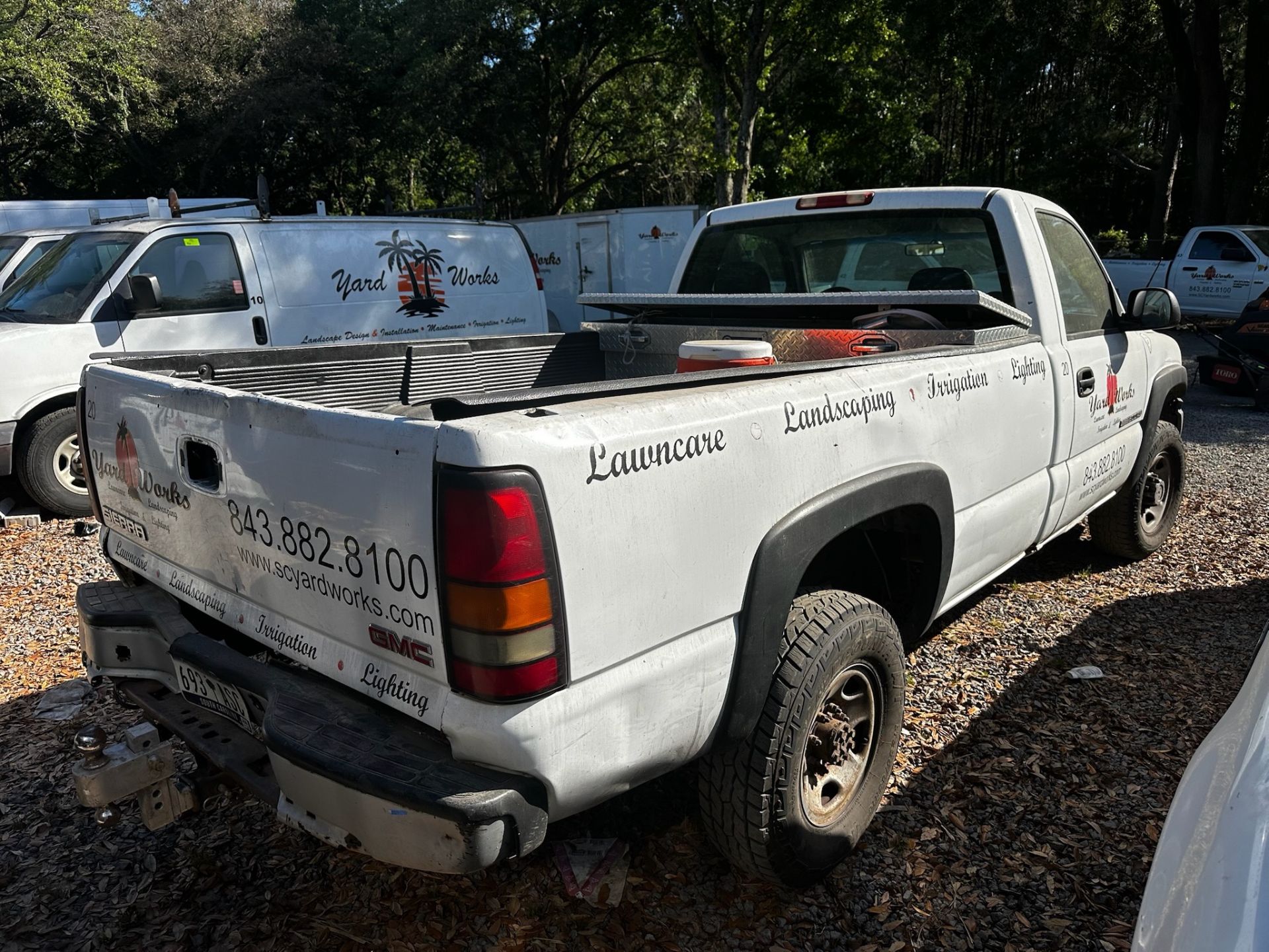 2007 GMC Sierra 2500 - Image 4 of 15