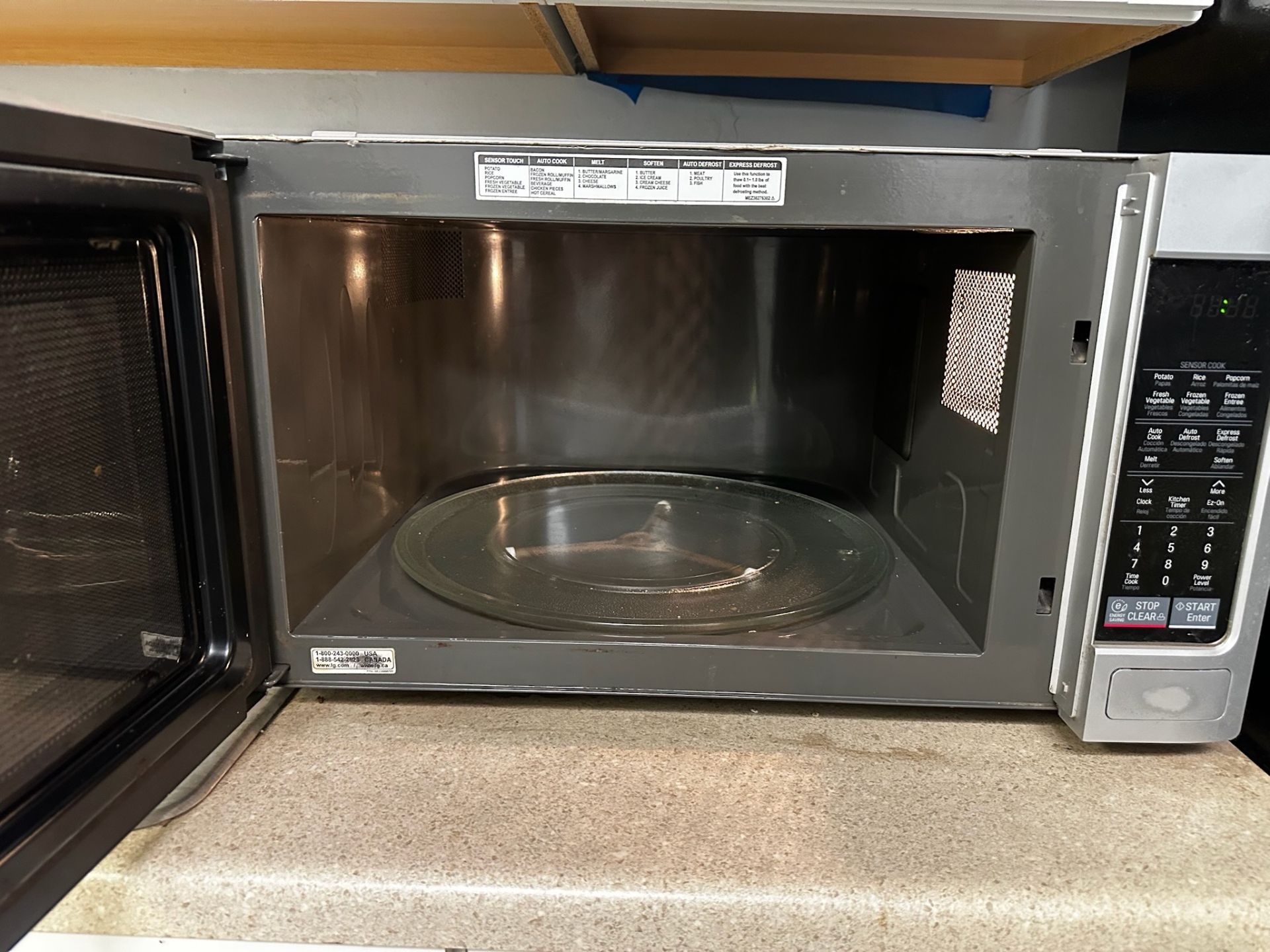 LG Microwave - Image 2 of 3