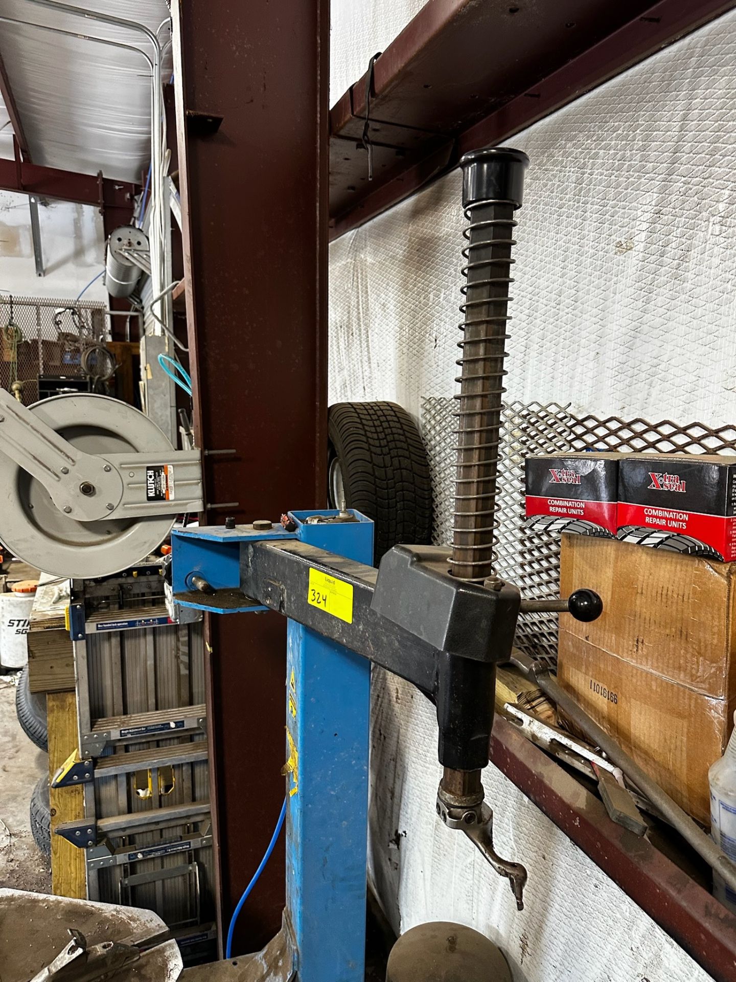Atlas TC-229 Tire Changer - Image 5 of 5