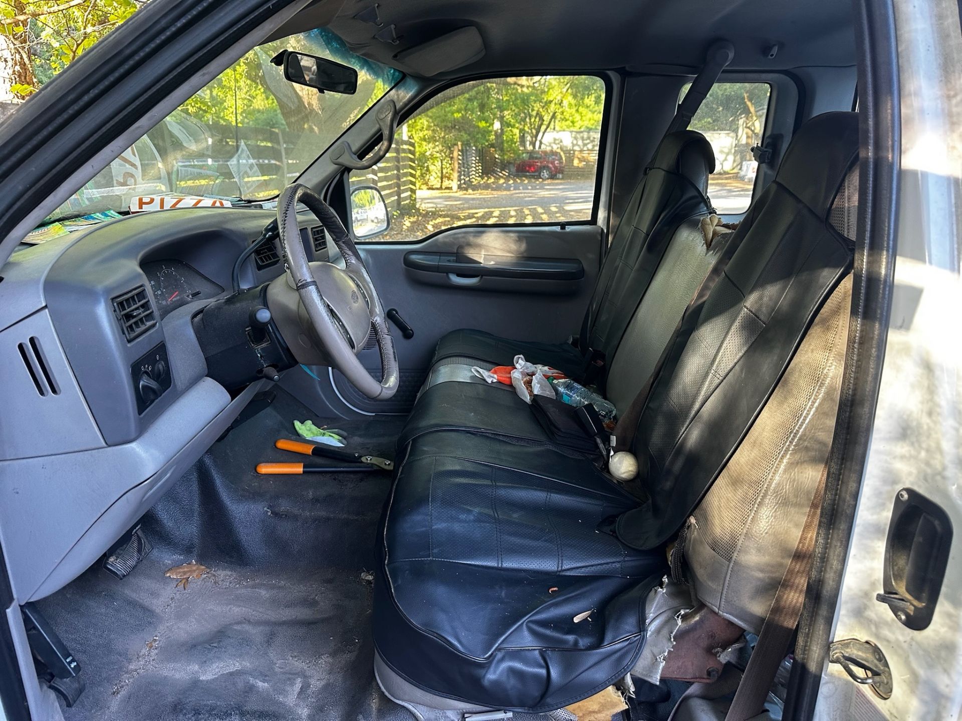 2001 Ford F250 - Image 9 of 13