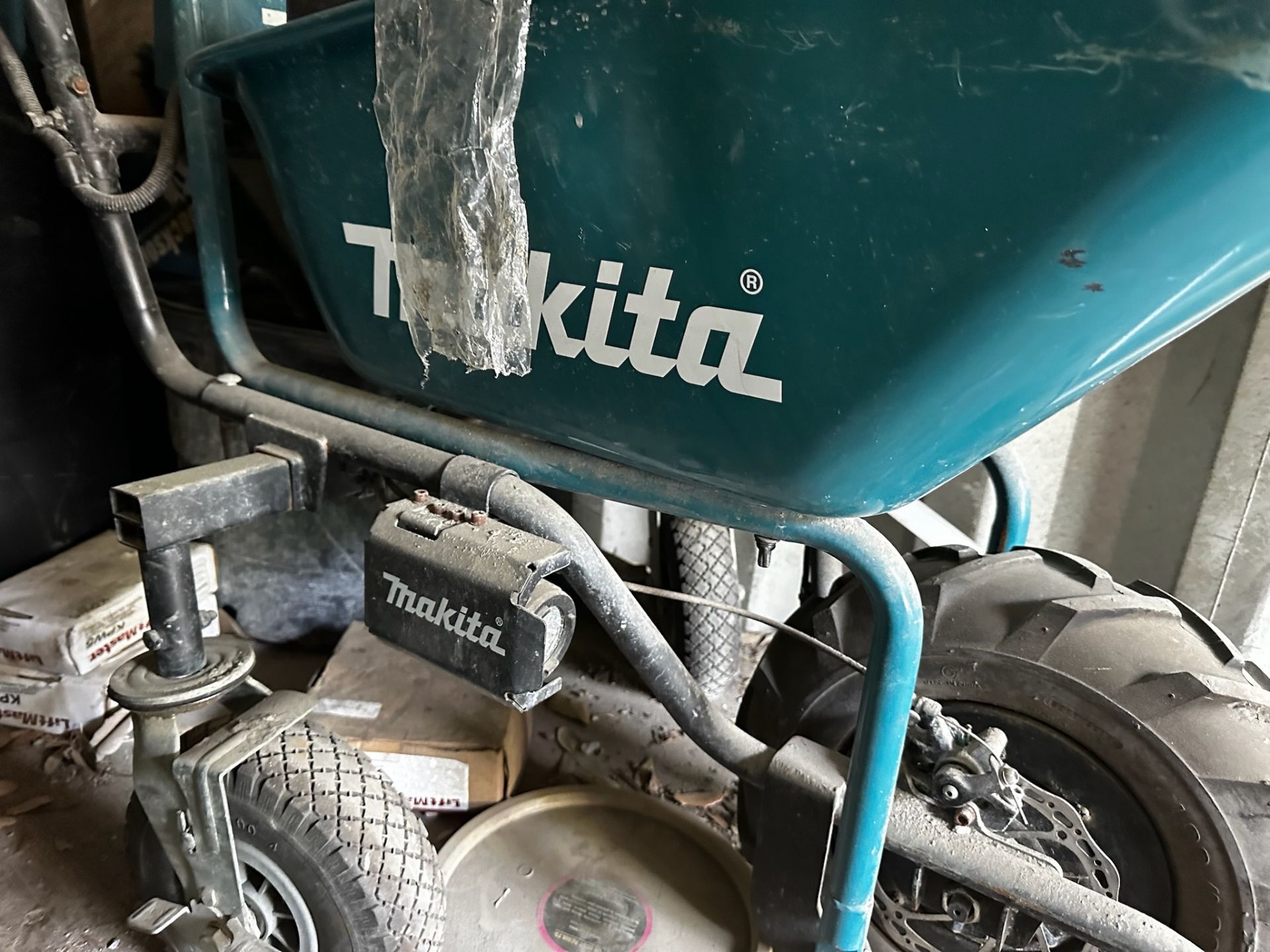Cargo Storage Contents - Image 7 of 17