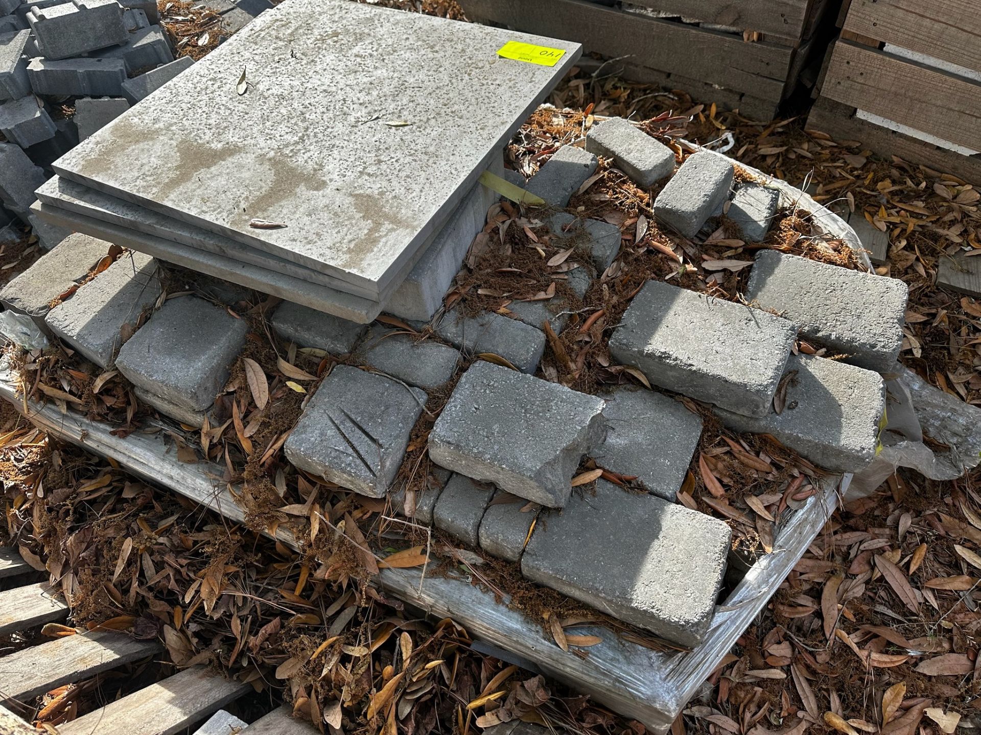 Textured Concrete Edging Blocks - Image 2 of 2