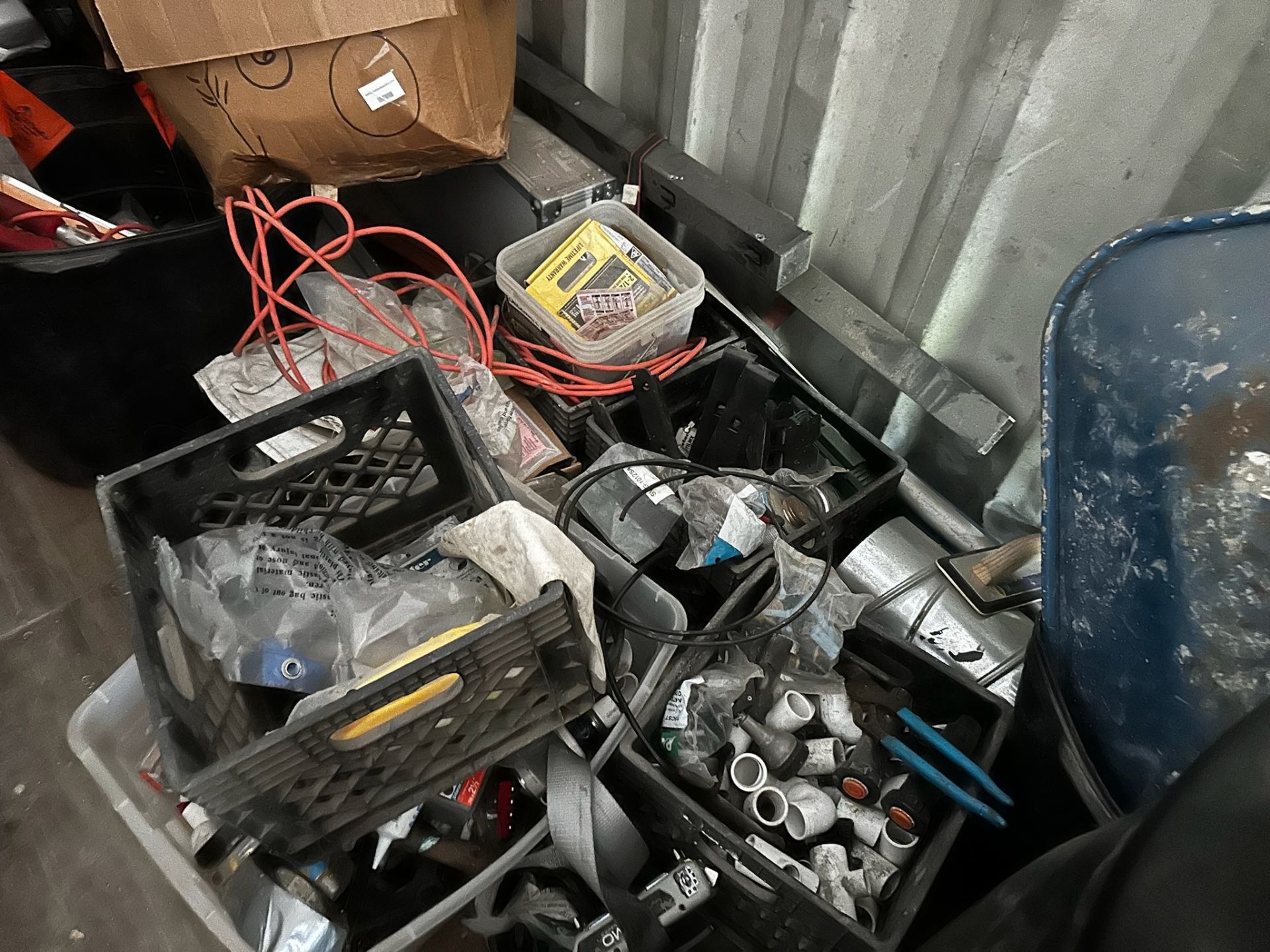 Cargo Storage Contents - Image 9 of 17