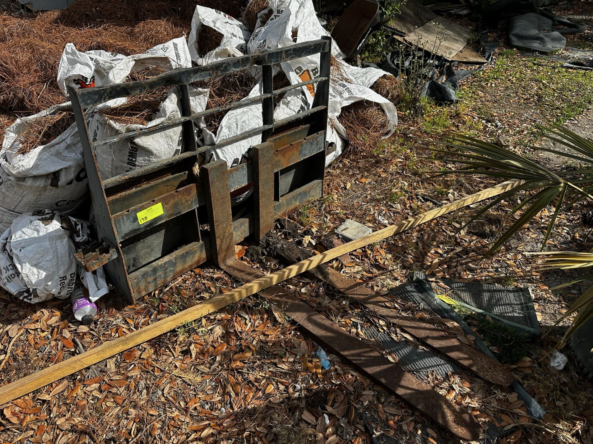 Skid Steer Pallet Fork Attachment