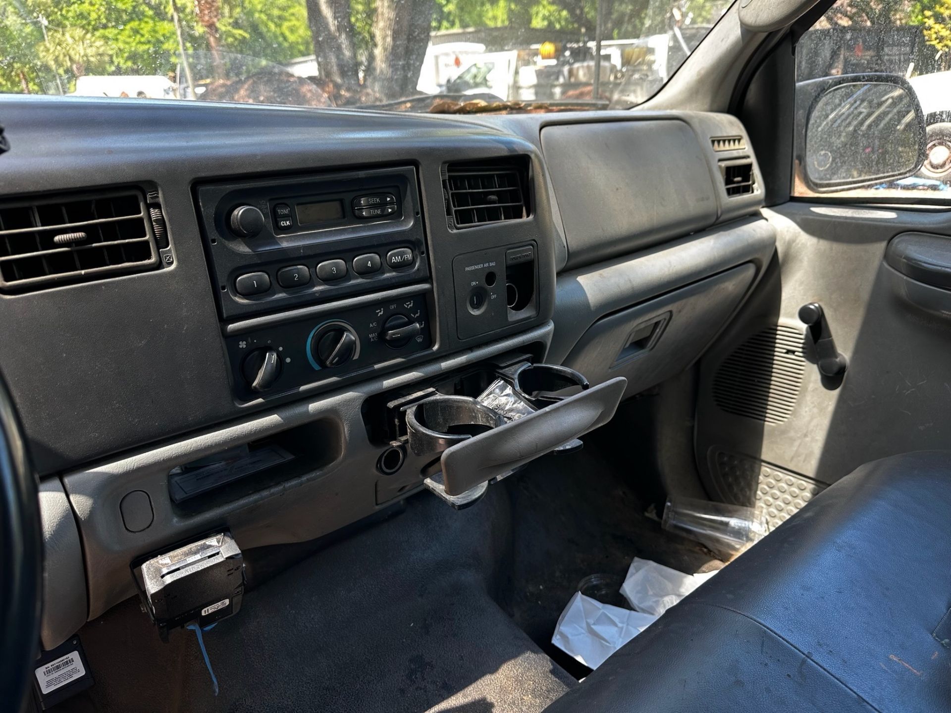 2003 Ford F250 Sprayer Truck - Image 18 of 21