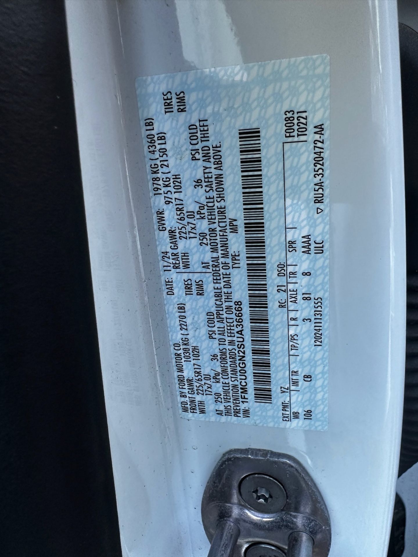 2025 Ford Escape - Image 10 of 18
