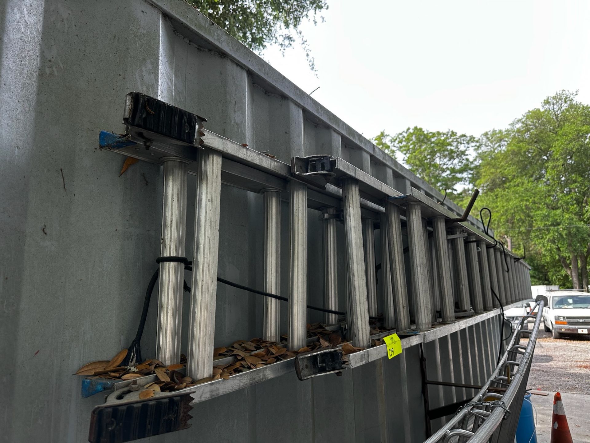 32' Werner Extension Ladder