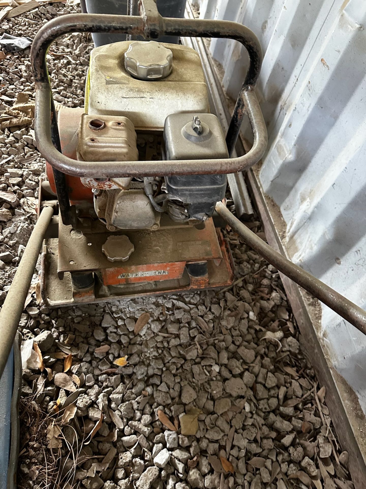 Mikasa Vibratory Plate Compactor - Image 4 of 5