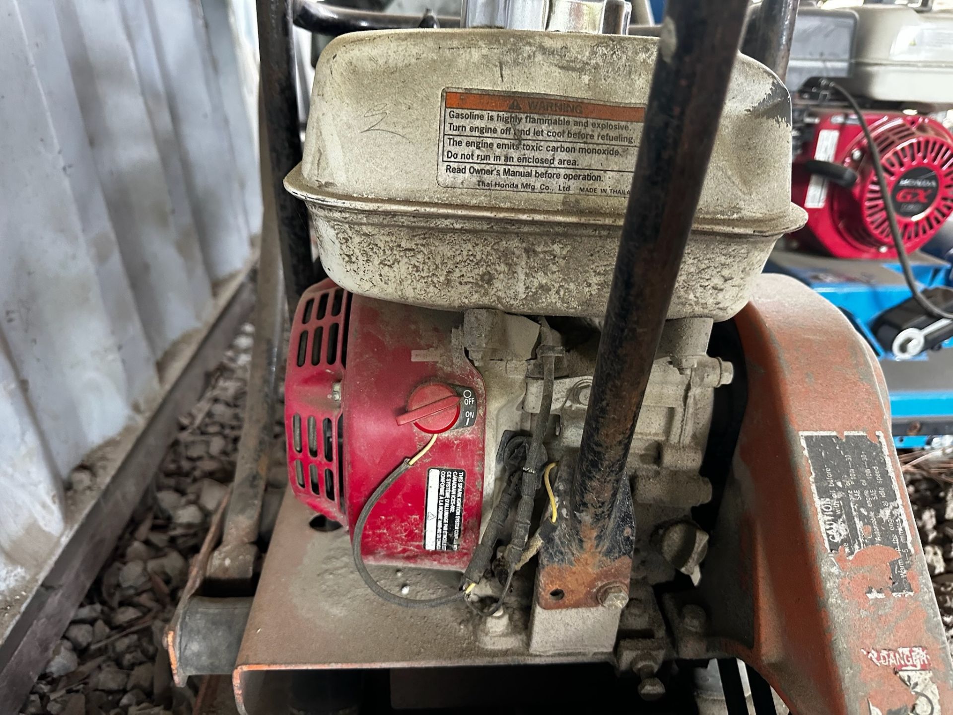 Mikasa Vibratory Plate Compactor - Image 3 of 5