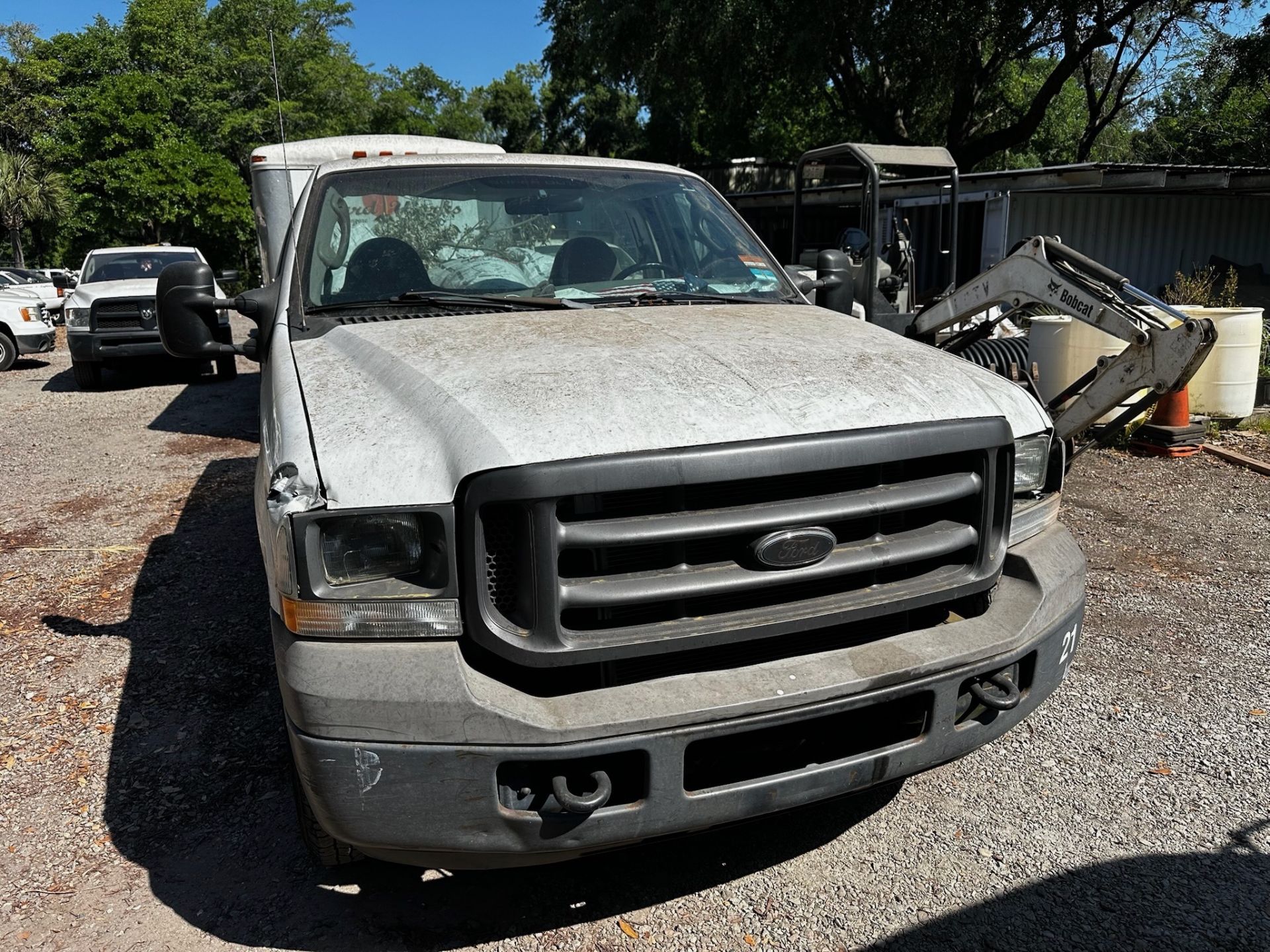 2004 Ford F250 - Image 2 of 15