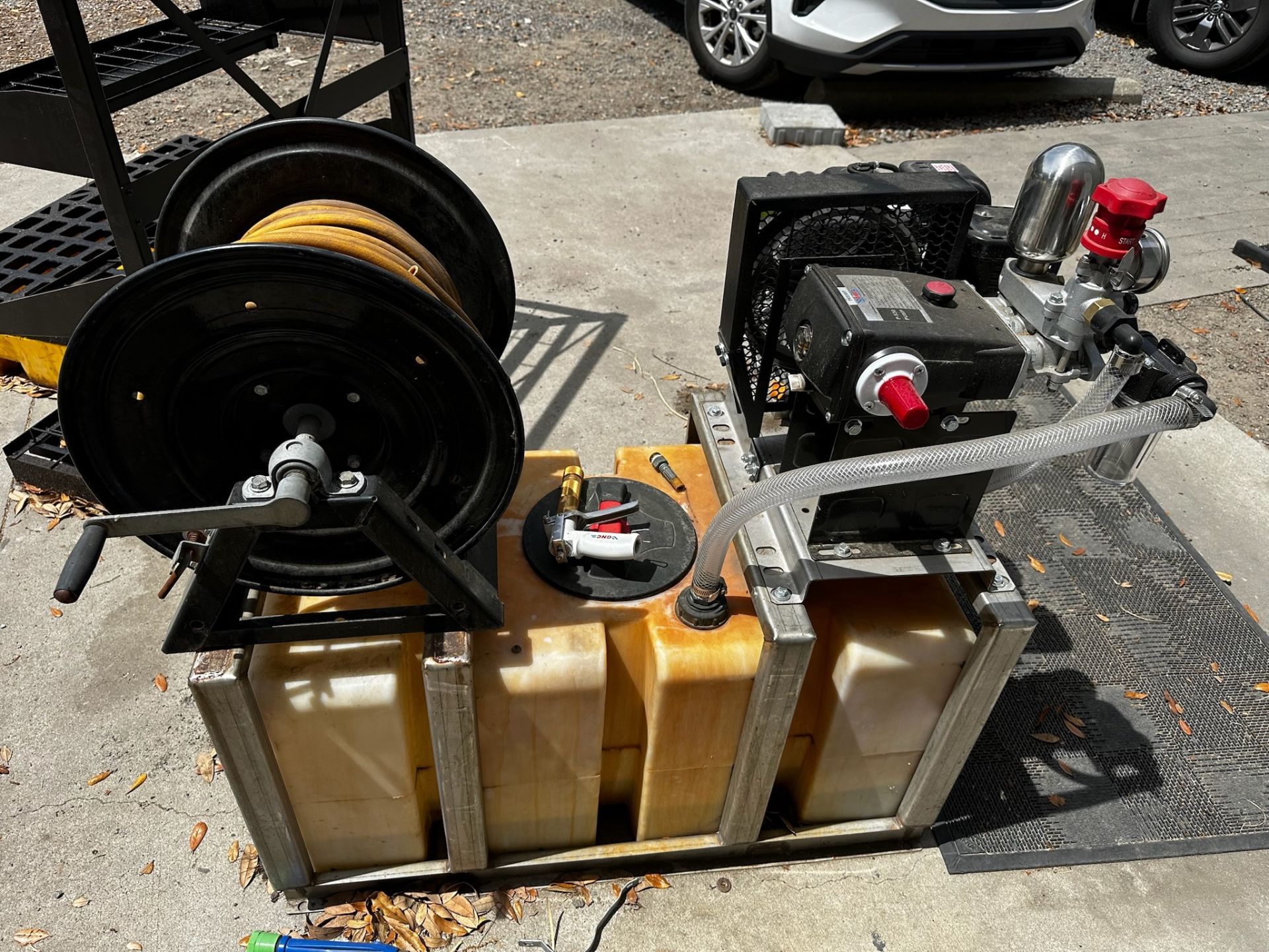 Truck Mountable Sprayer System - Image 4 of 8