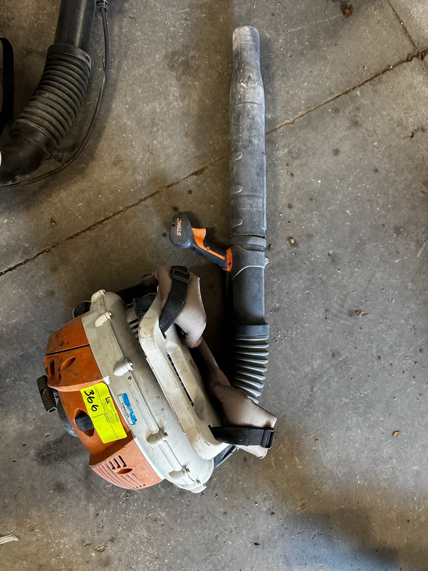 Stihl BR 600 Backpack Blower - Image 2 of 2