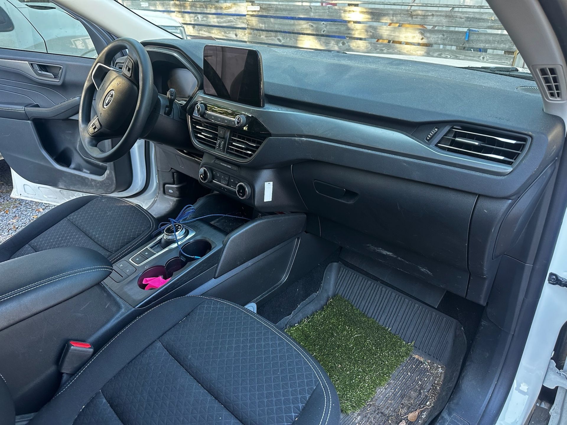 2025 Ford Escape - Image 12 of 18