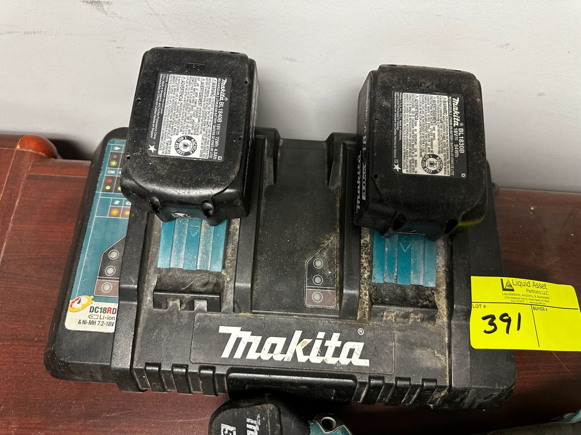 Makita Tool Lot with Charger and Batteries - Image 2 of 5