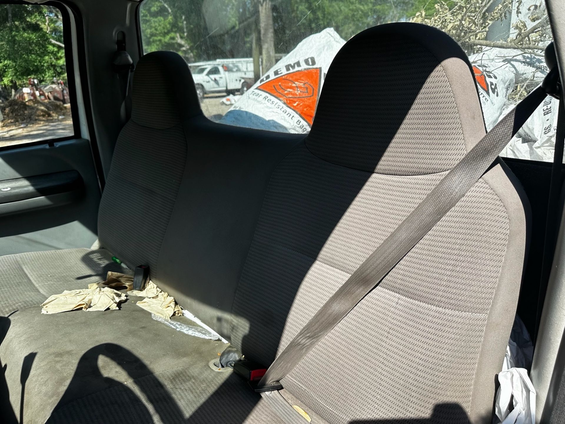 2004 Ford F250 - Image 12 of 15