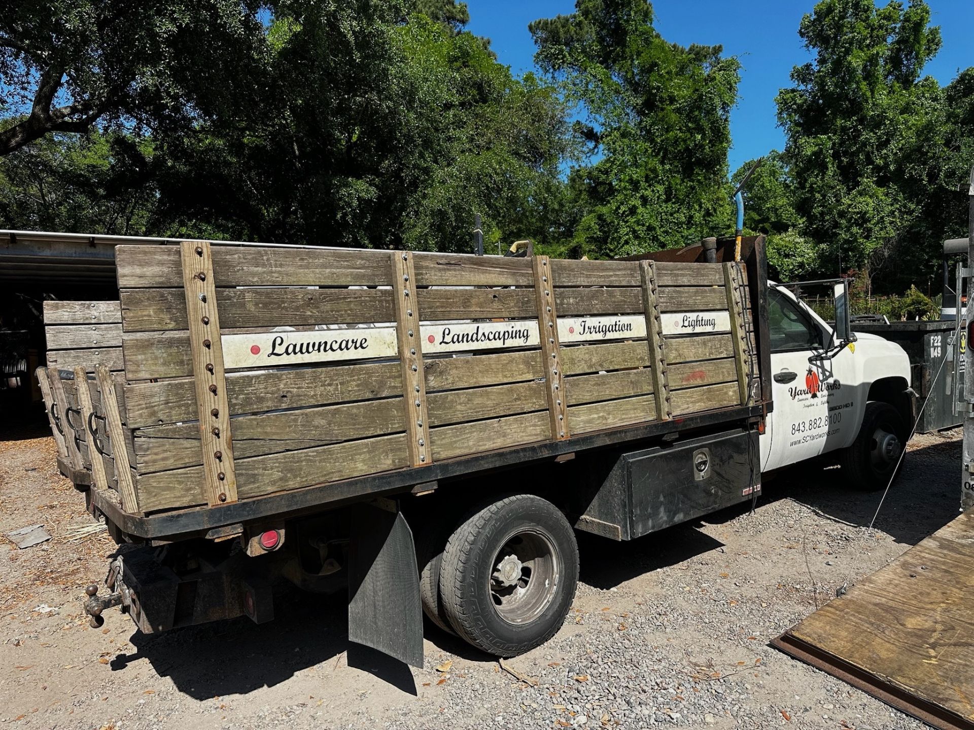 2007 Chevy C3500 Landscaping Dump Truck - Image 4 of 26